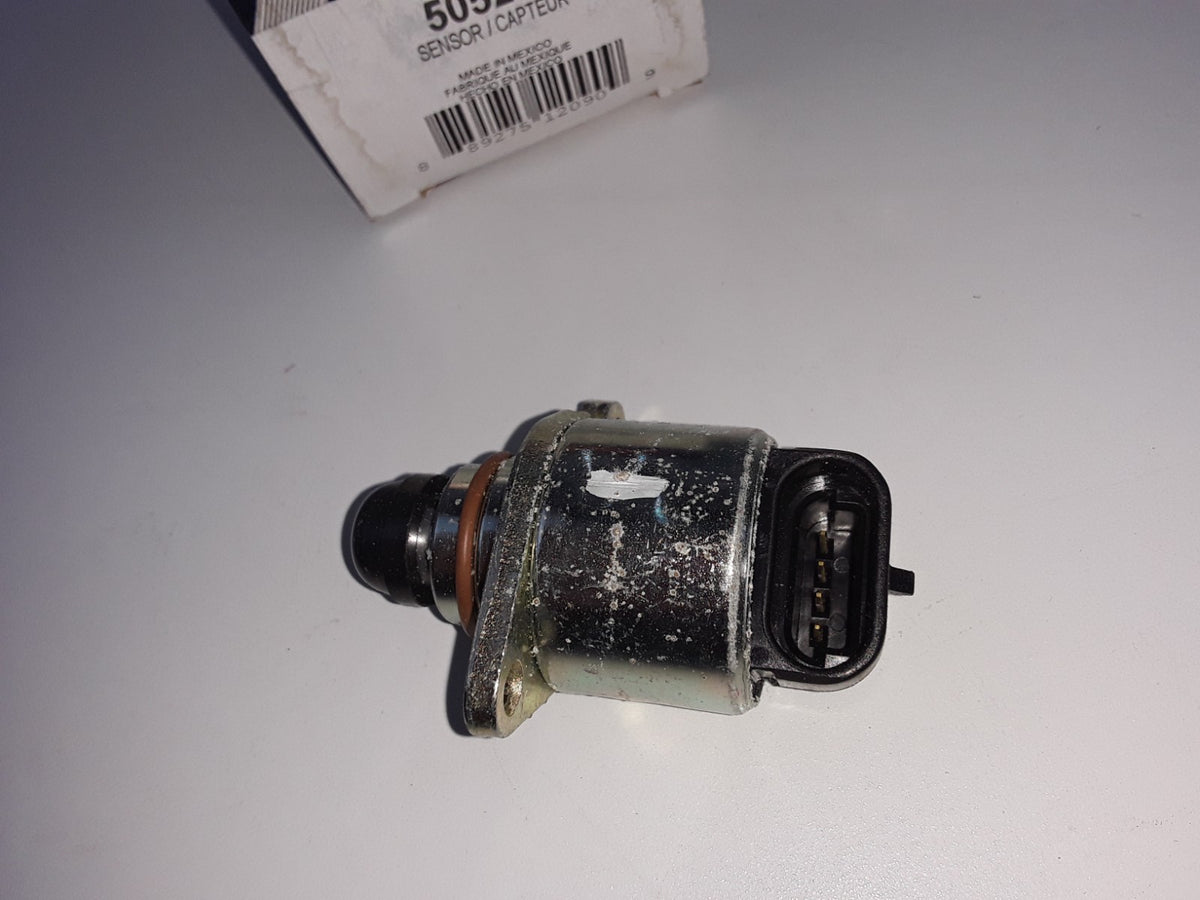 Idle Air Control Valve Fits Cadillac Oldsmobile Pontiac 2000 2001 2002 2003-2005