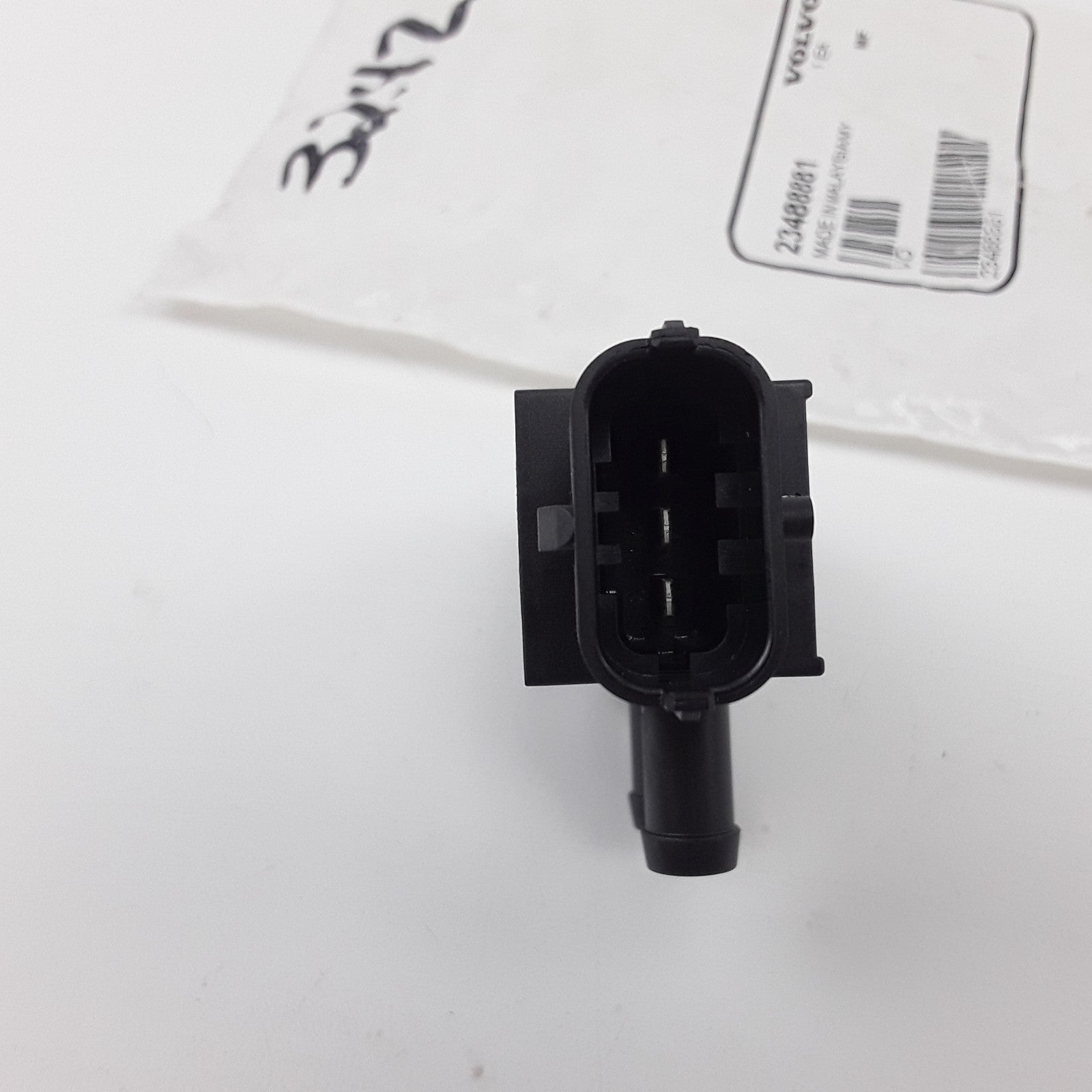 Differential Pressure Sensor 23488881 Fits Volvo D11 D13 D16 Engines