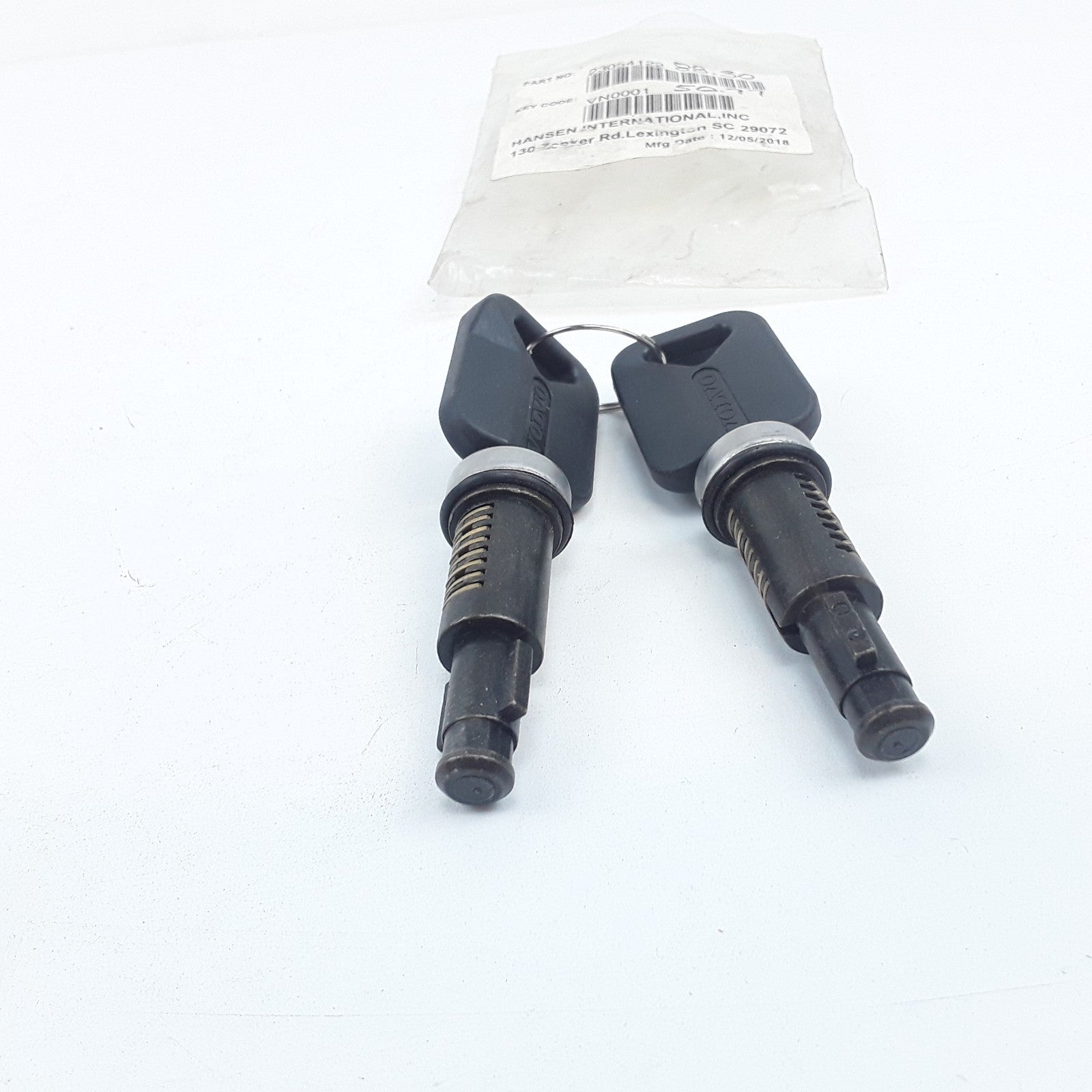 Door Lock Kit Fits Volvo VNL (2004 2005 2006 2007 2008 2009 2010 2011 2012-2017)
