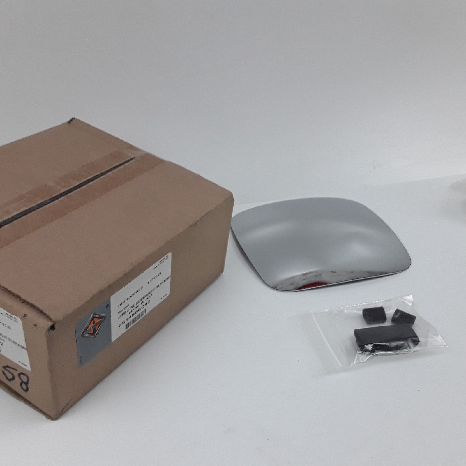 International Navistar 2514656C92 Door Convex Mirror Glass & Mounting Clips Kit