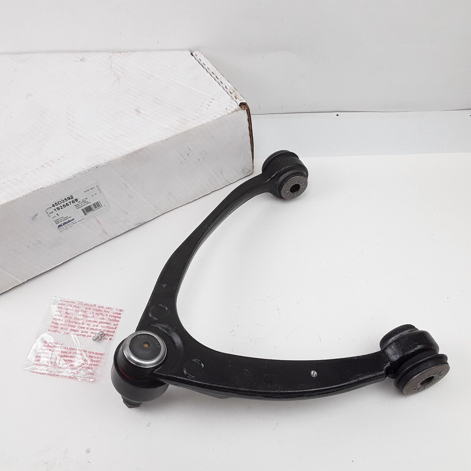 GM 45D3592 Ball Joint Suspension Control Arm for GMC Chevrolet Cadillac 2007-16