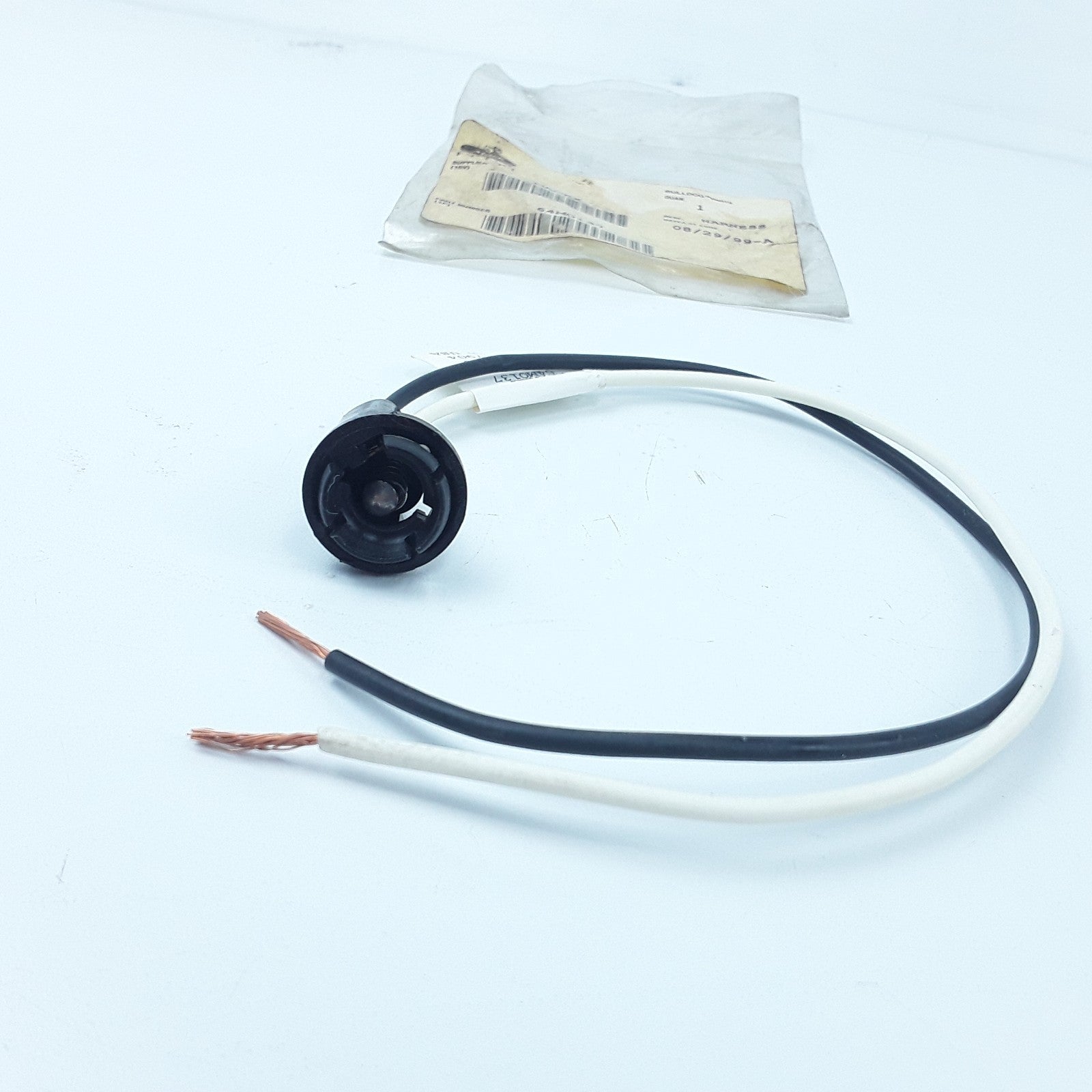 Pigtail Harness Socket 64MO137 For Heavy Duty Mack & Volvo Truck Series