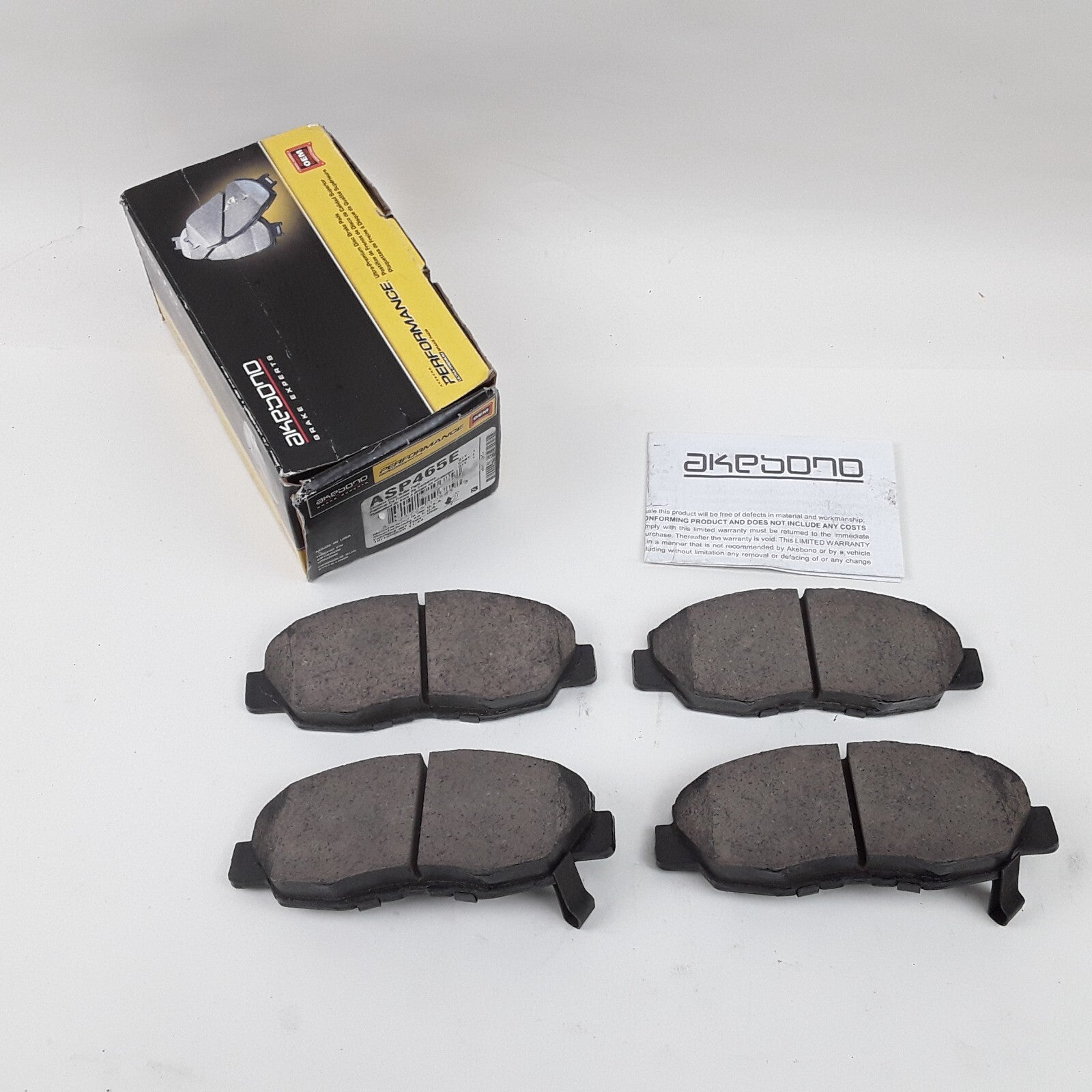Akebono Front Disc Brake Pad Set Fits Acura CL 1997-1999 Honda Accord 1990-1997