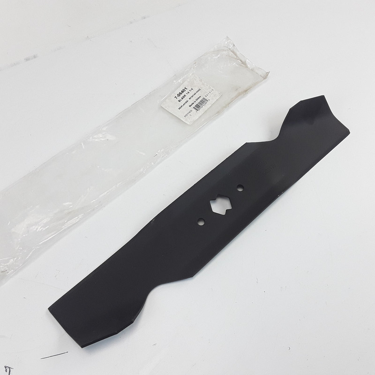 Prime Line 7-06401 Replacement Lawn Mower Blade 14-1/4-inch Replaces MTD742-0542