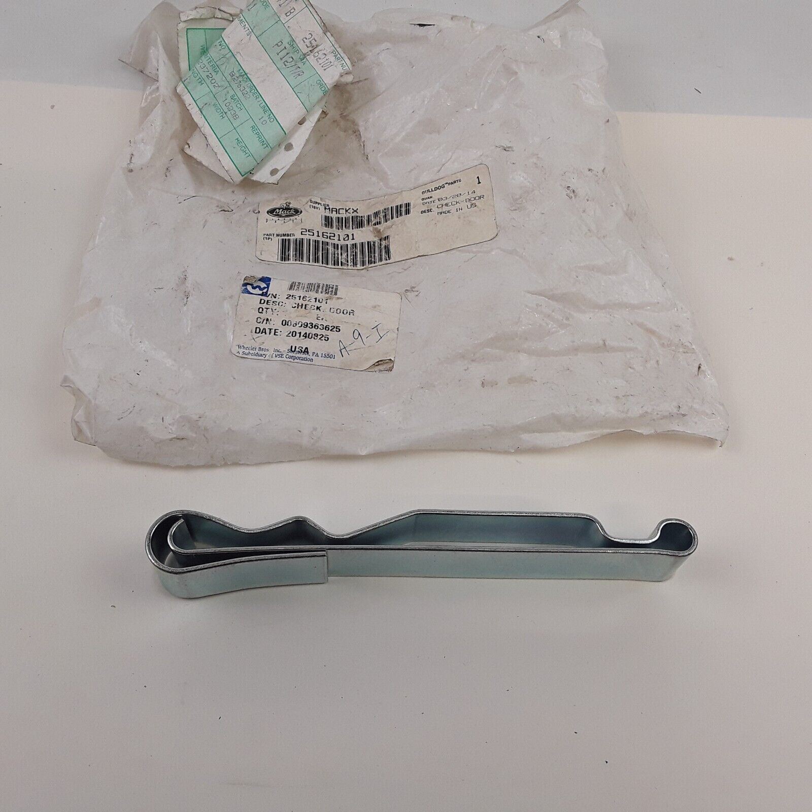 OEM Mack 25162101 Door Check 23QX49M for CX Series CH612 & CH613 Fast Free Shipp