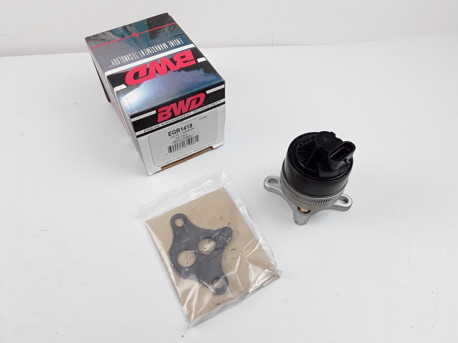 EGR Valve for Chevrolet Camaro , Pontiac Firebird 1995-1998 1999 2000 2001 2002 - HotCarParts