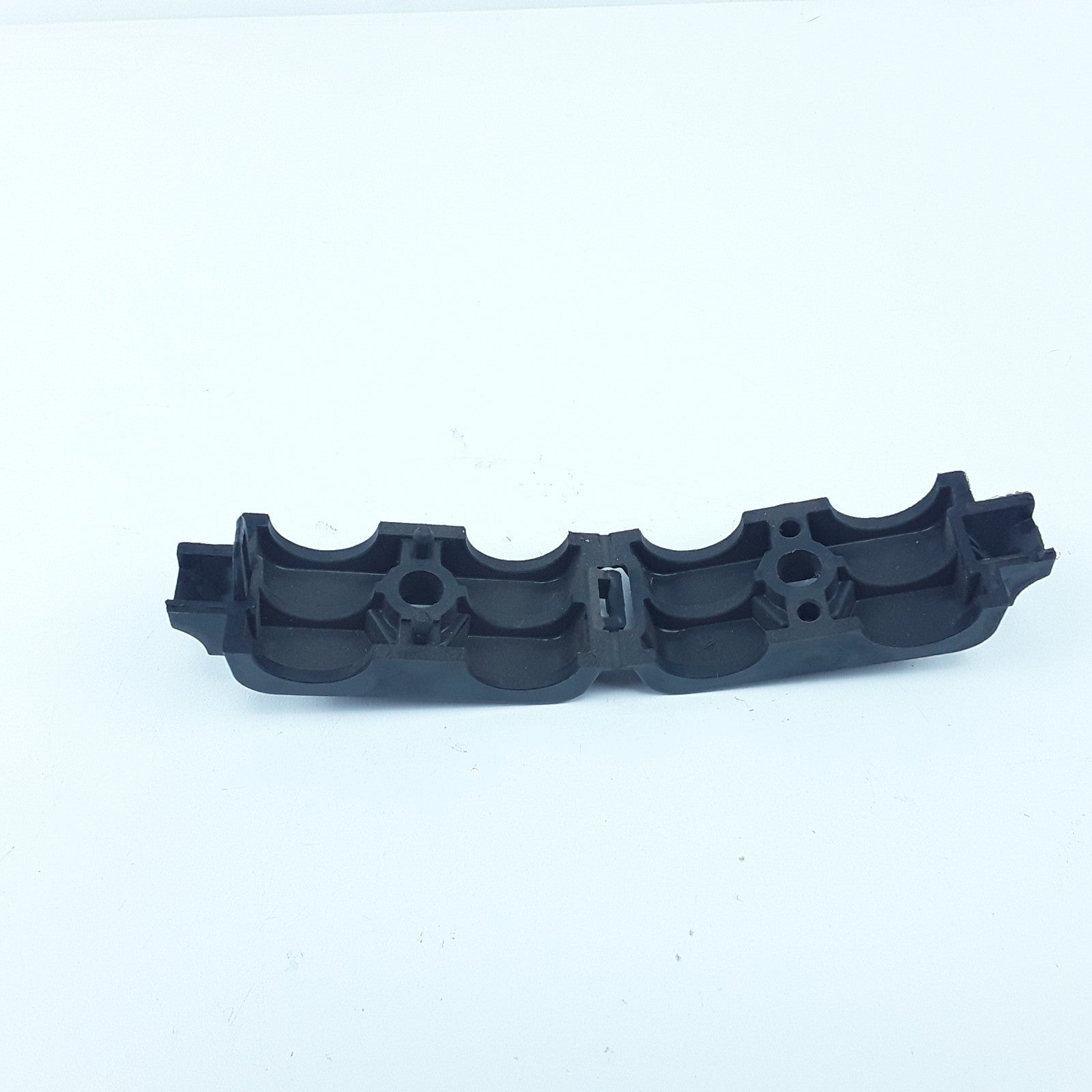 Multi Purpose Exhaust Attaching Clamp 22769572 For Volvo & Mack Trucks Series