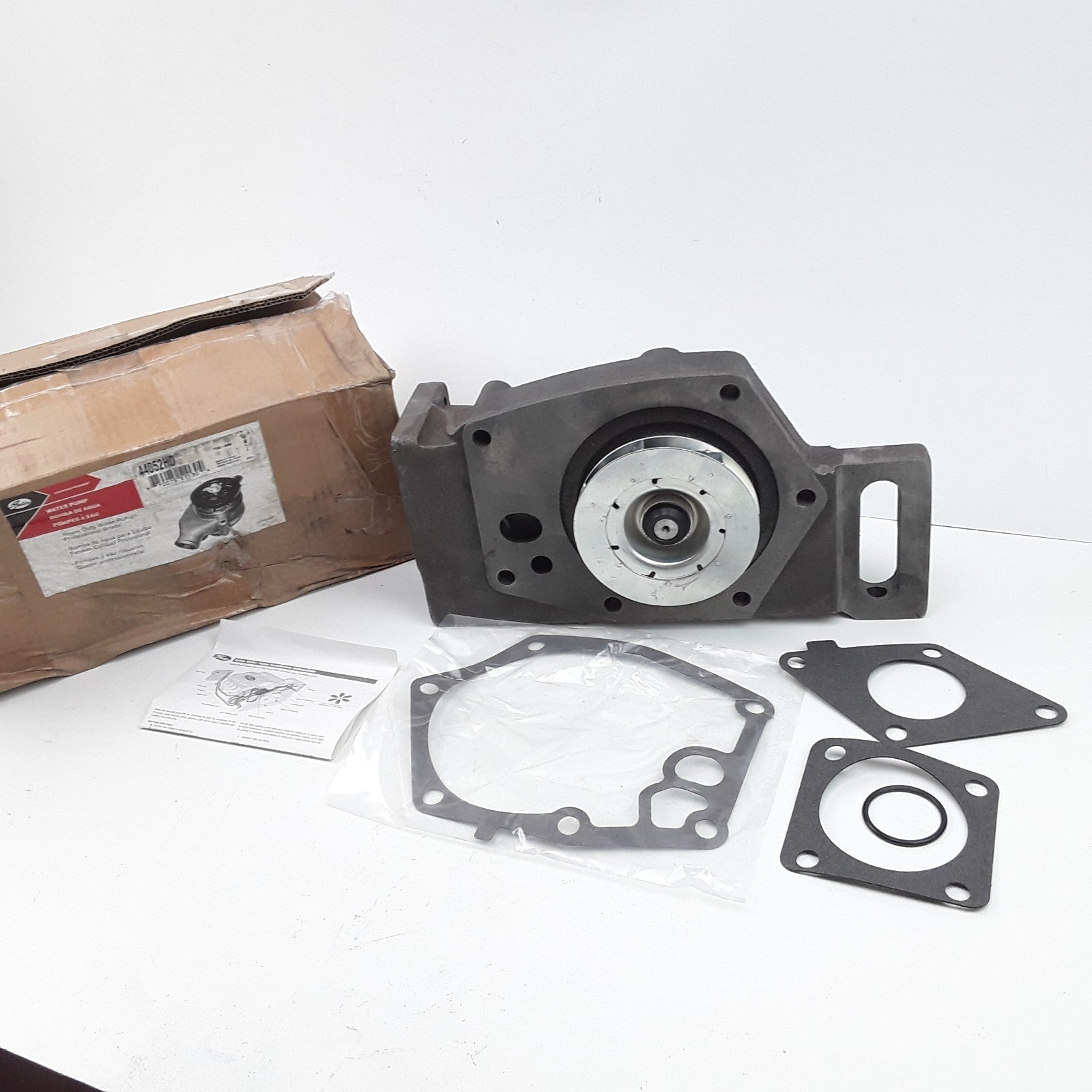 Engine Water Pump Fits Sterling Ford Freightliner Volvo International 1987-2002