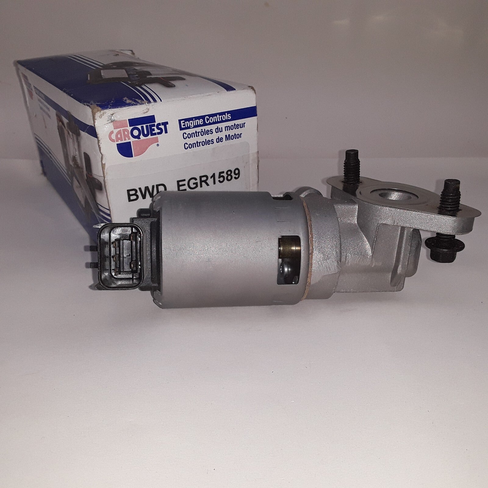 EGR Valve Fits Chrysler Town & Country Dodge Caravan Grand Caravan (2004-2005)