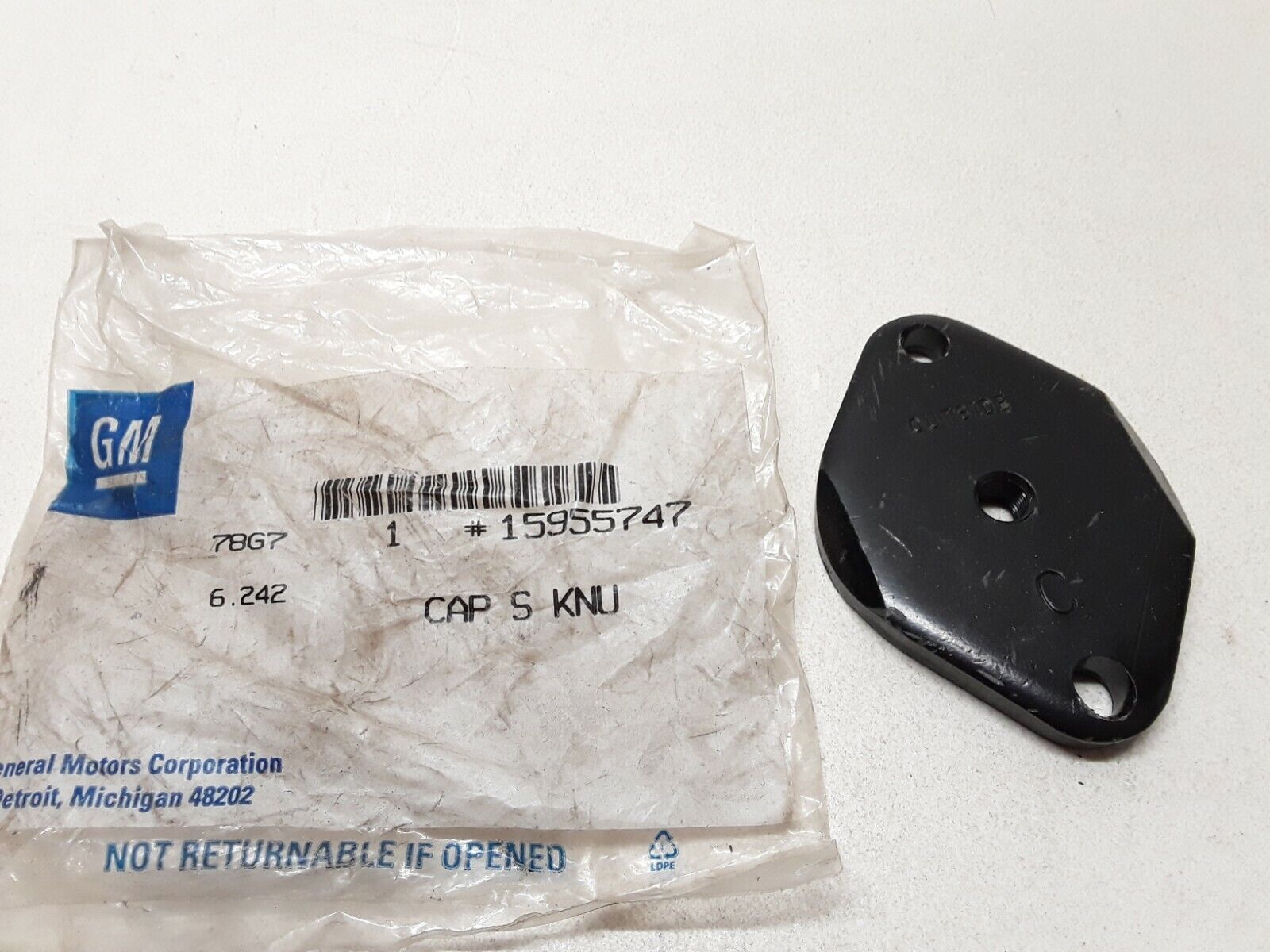 Genuine GM 15955747 OEM Cap Kingpin for Chevrolet GMC C/T 6500 7500 1993-2002 - HotCarParts