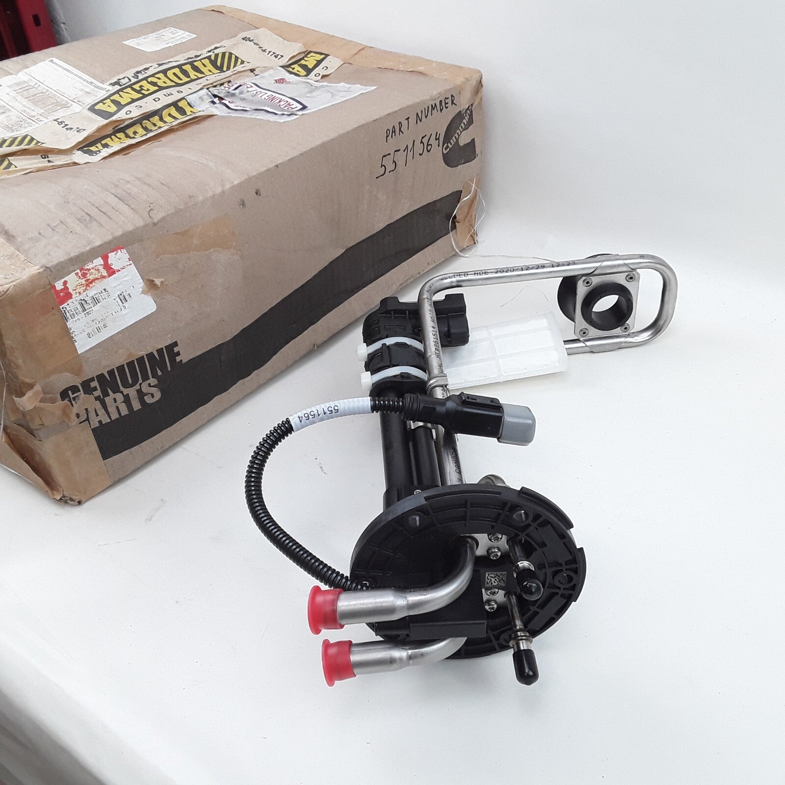 Cummins 5511564 DEF Diesel Exhaust Fluid Head Unit Level & Quality Sensor