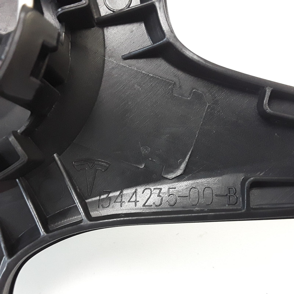 Genuine Black Wishbone Wheel Center Cap For Tesla Model 3 1344235-00-B OEM