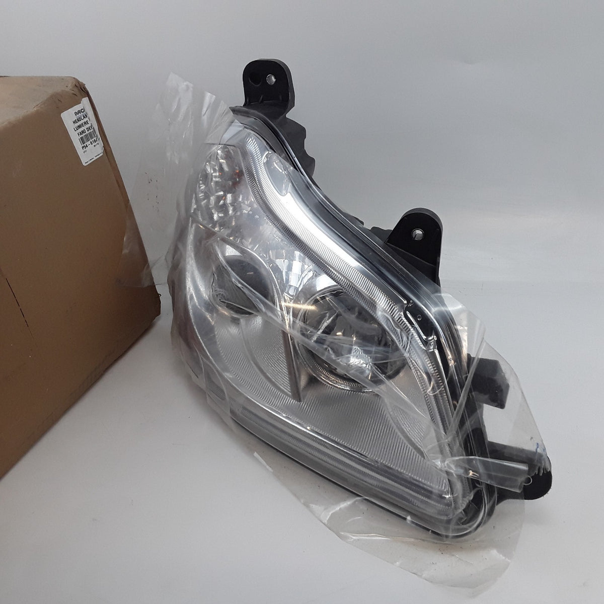 Right Hand Headlamp Side Fits Kenworth T680 2013 2014 2015 2016 2017 2018 2019