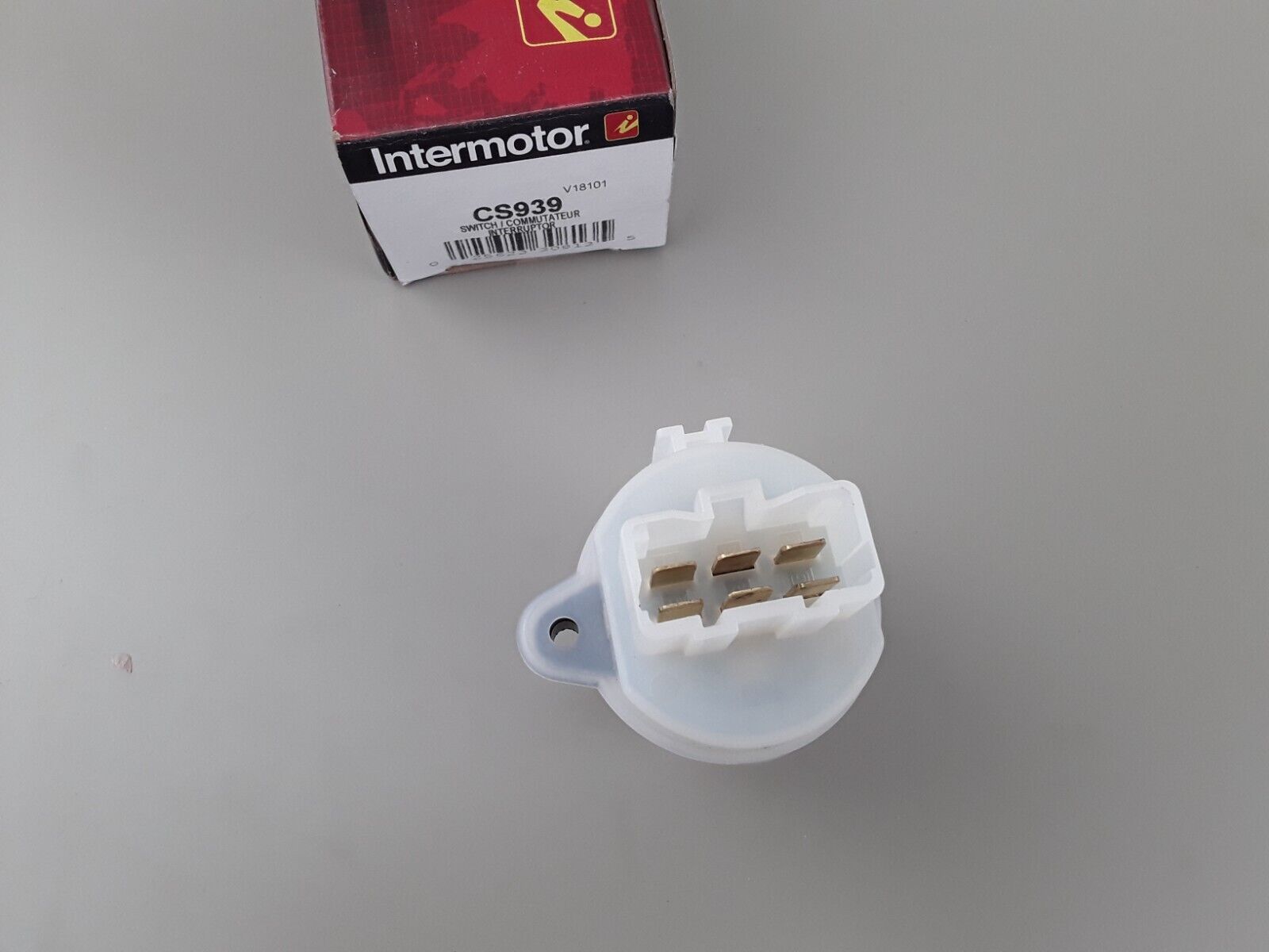 Ignition Starter Switch For Hyundai Tucson,Kia Sportage,Spectra,Spectra5 05-2010 - HotCarParts