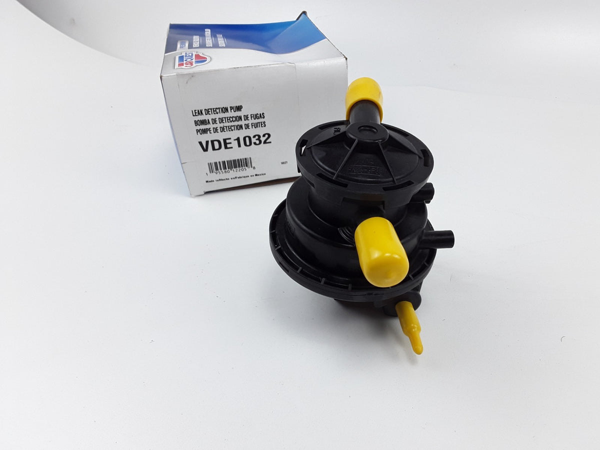 Fuel Vapor Leak Detection Pump For BMW Z3 528i 540i 740i 740iL 750iL (1997-2001)