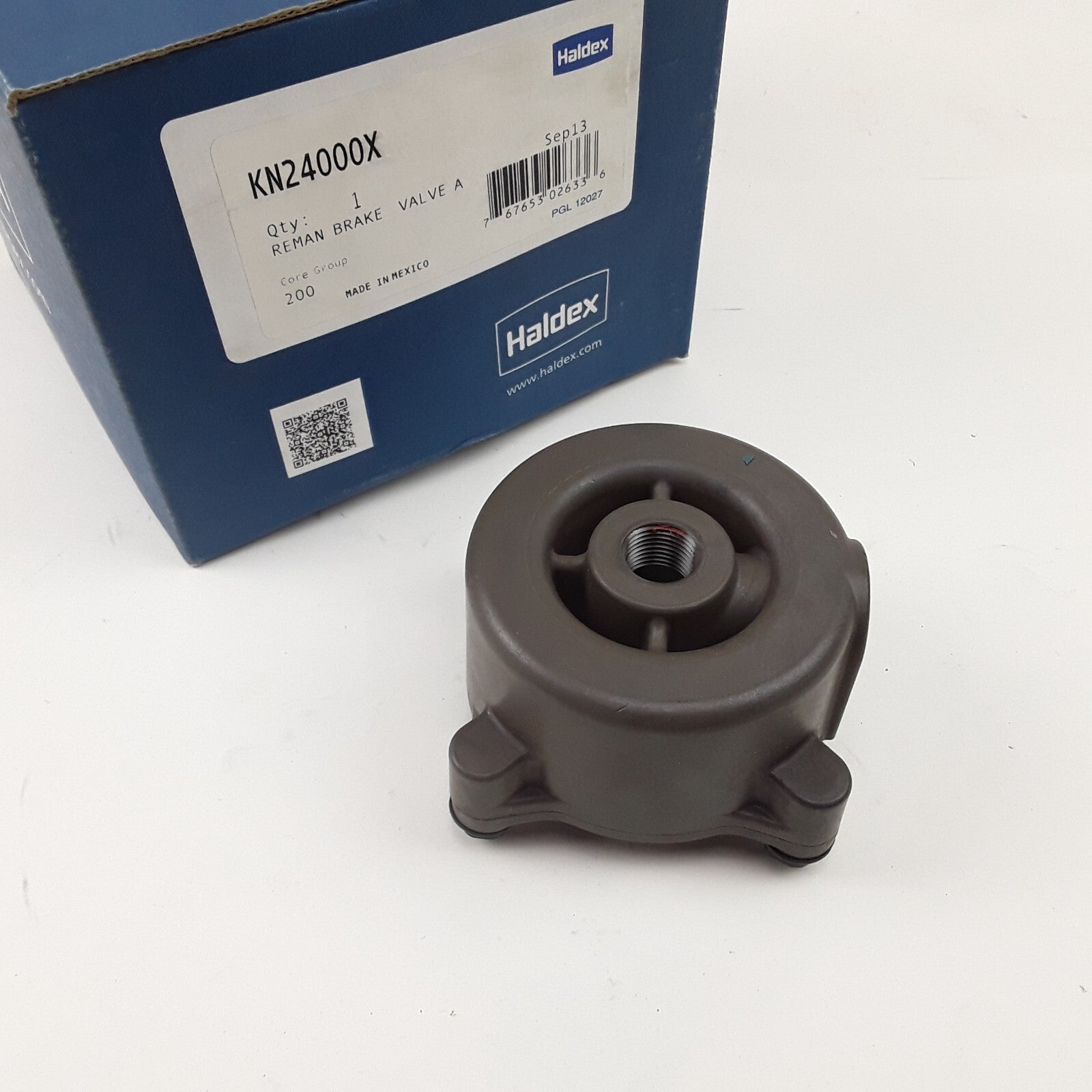 Haldex KN24000X Reman Air Brake Reservoir Drain Valve Assembly Heavy Duty