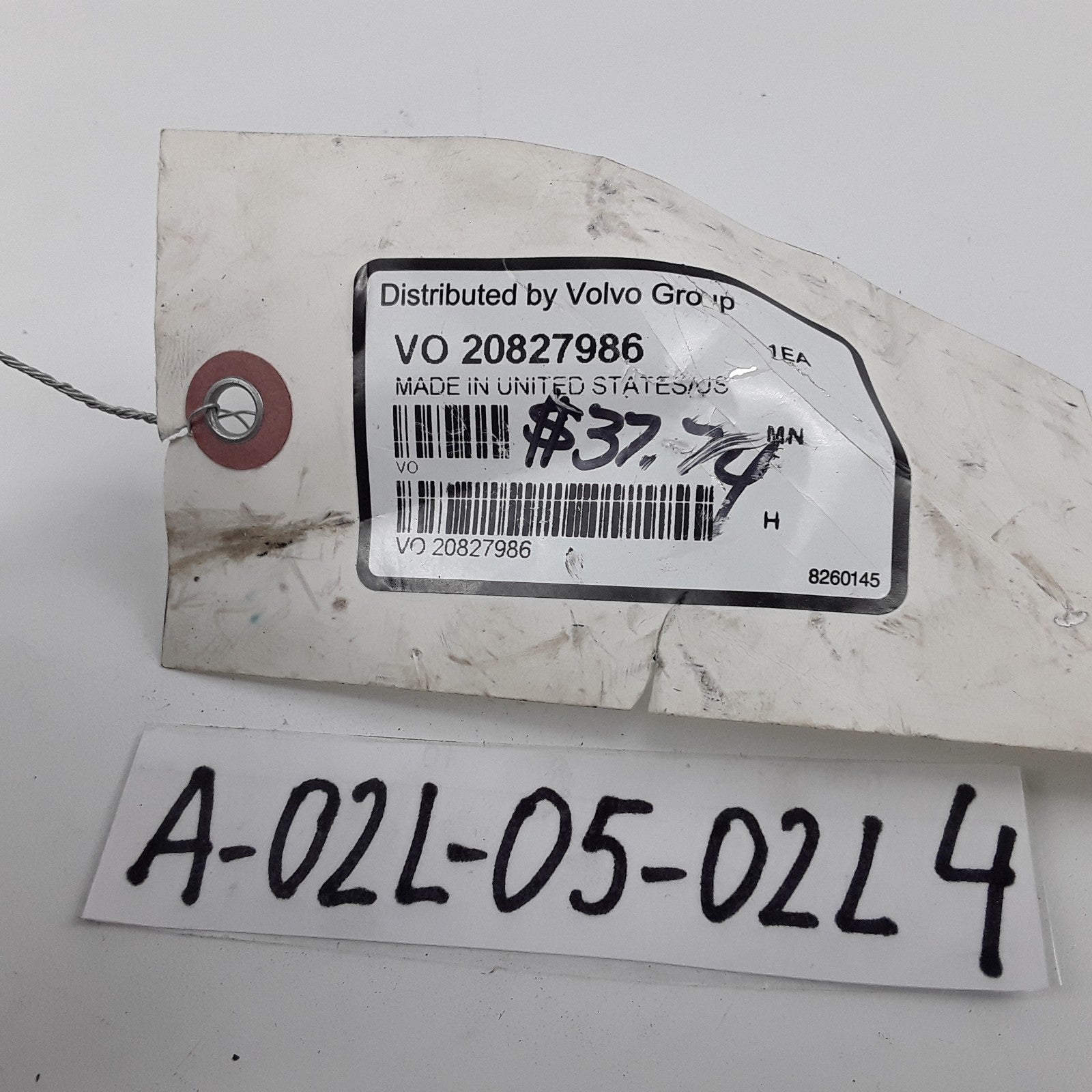 Lower Radiator Mounting Bracket Black V0 20827986 For Volvo VNL VNM Models