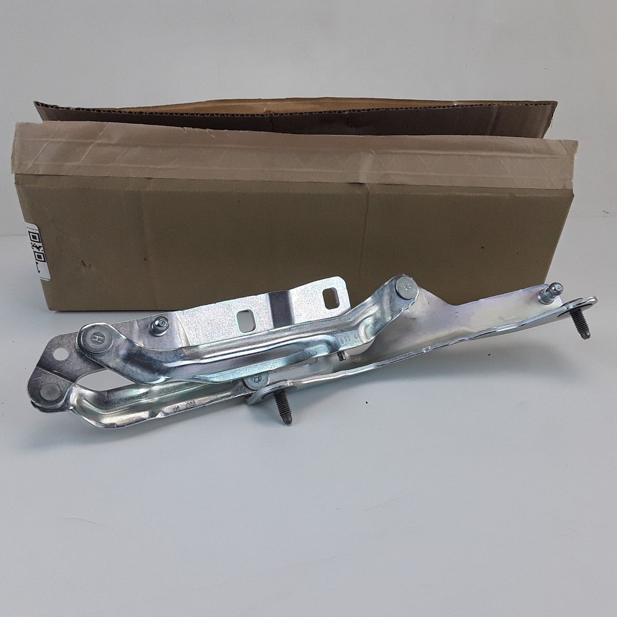 1714864-01-D Right Power Trunk Hinge For Tesla Model 3 2024 Genuine OEM New