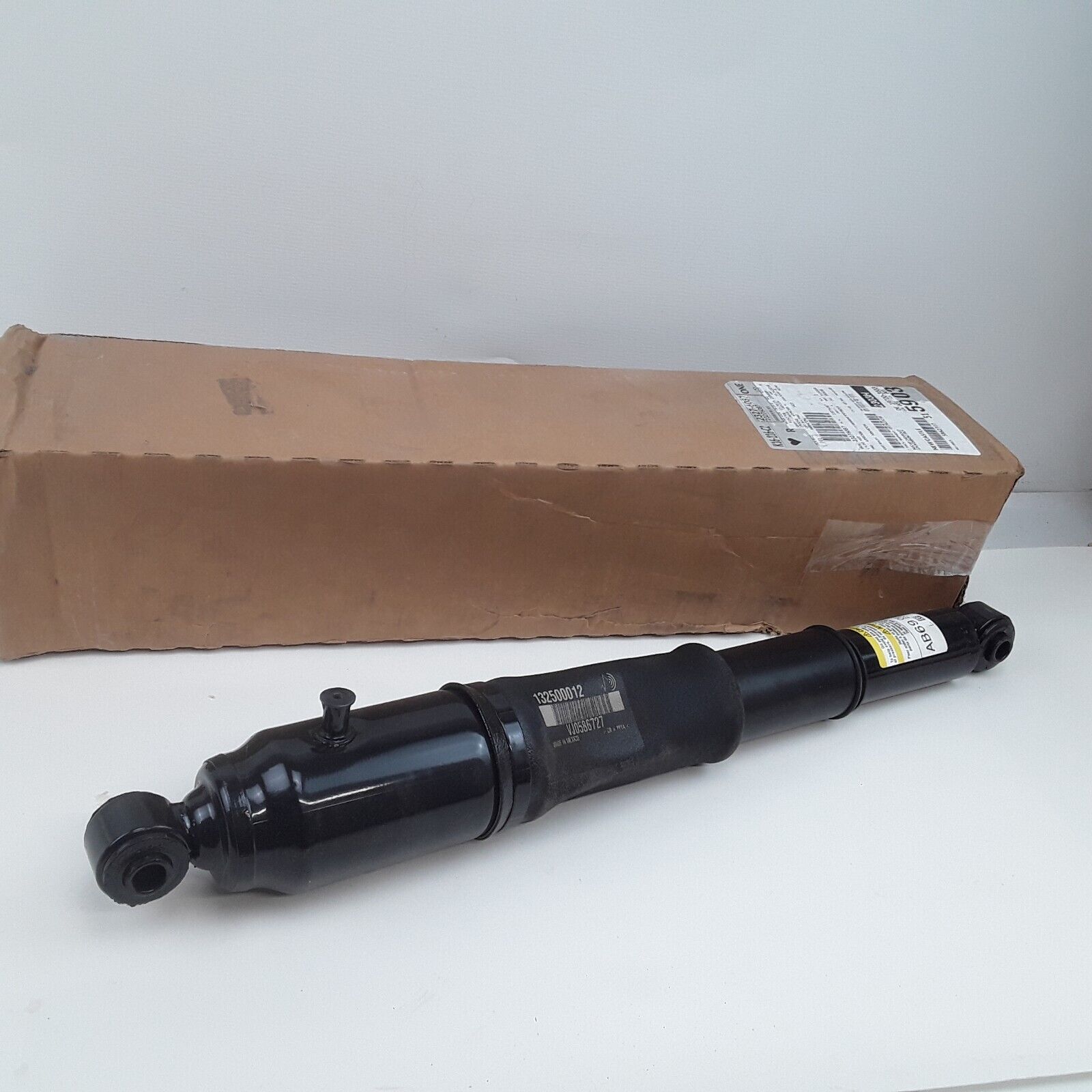 Shock Absorber Rear OEM 23276089 ,540-1675 For Escalade, Suburban, Tahoe Yukon