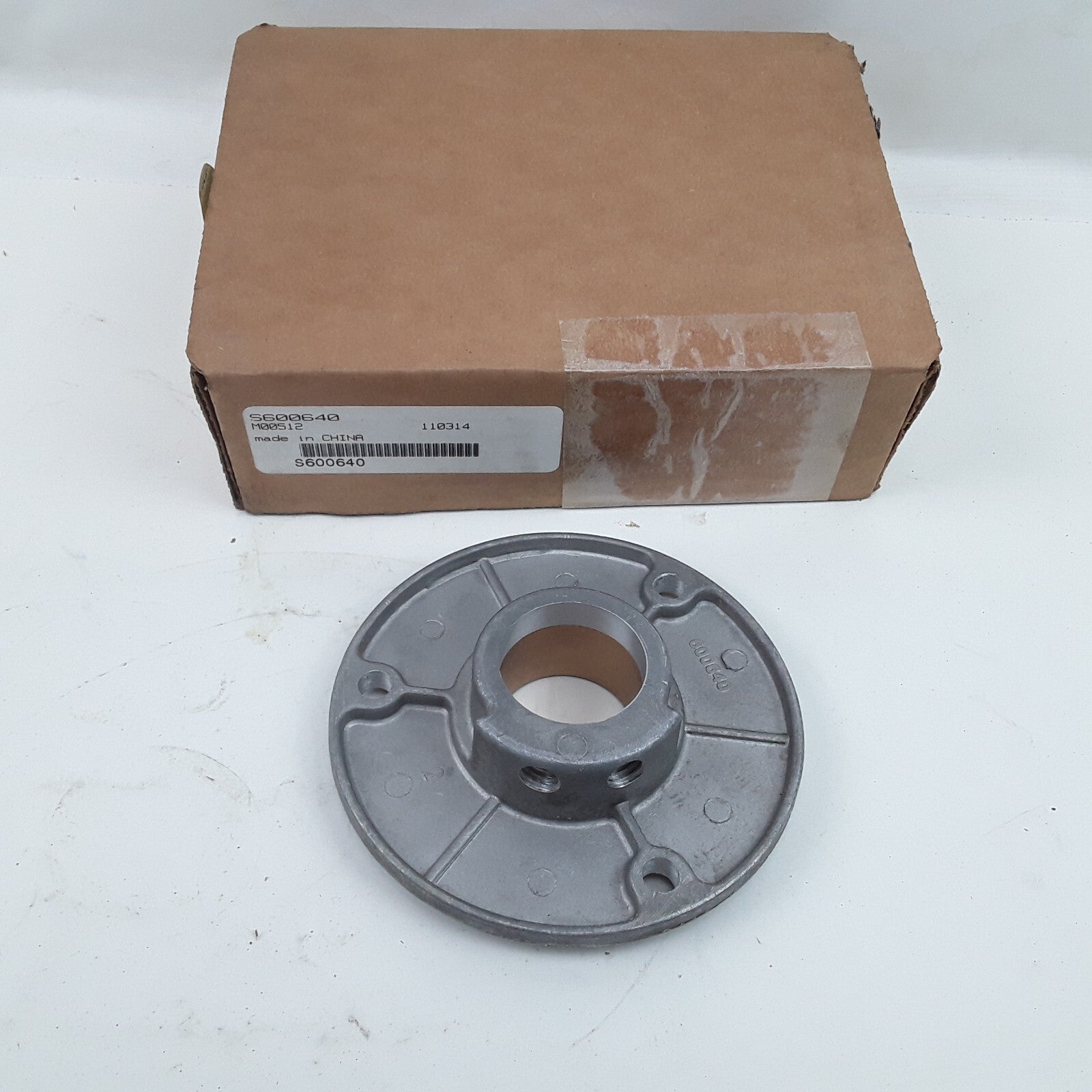 Reelcraft S600640 Bearing Hub Sheave For Heavy Duty High Performance Car Truck