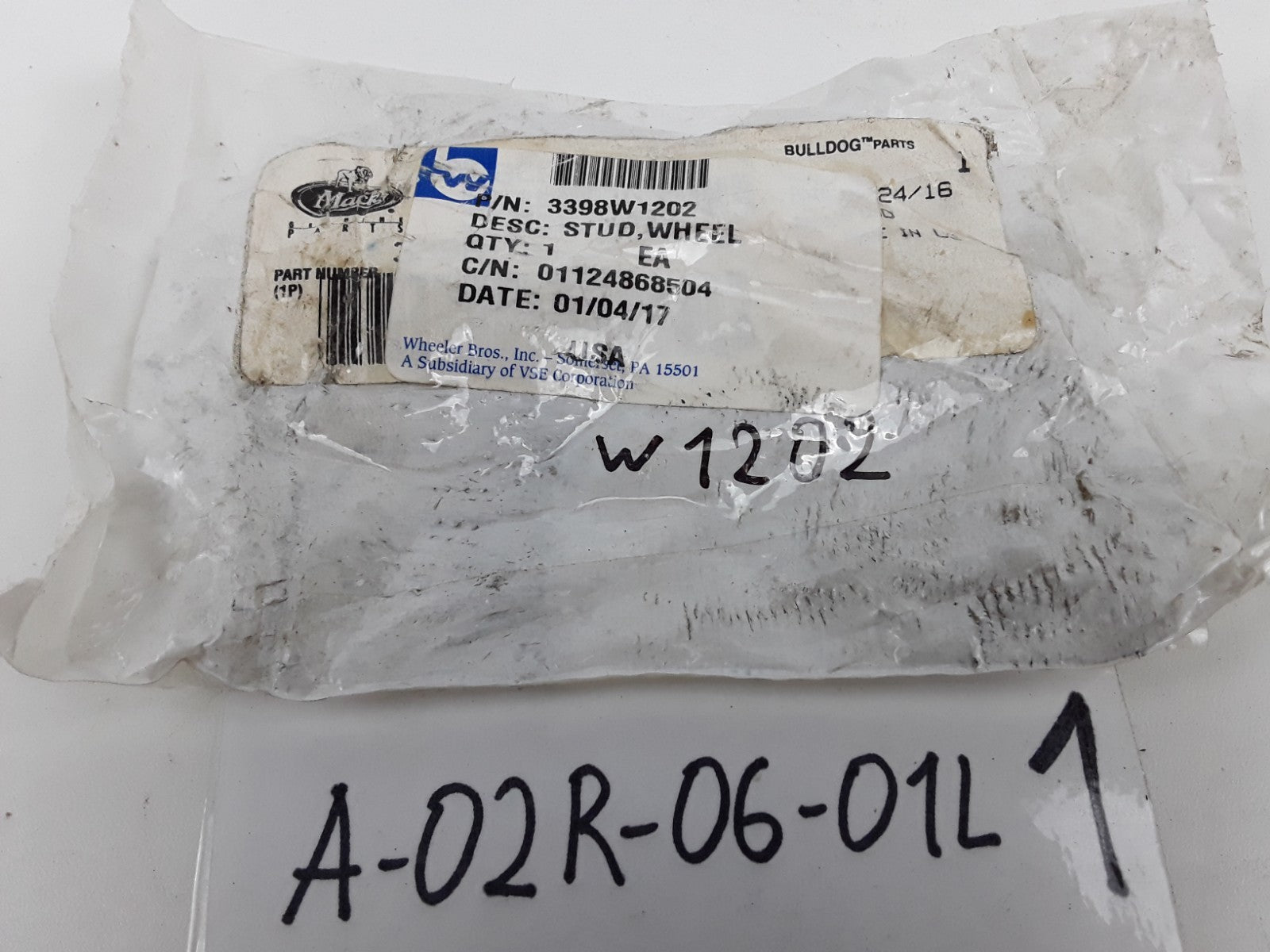 Mack 3398W1202 Wheel Lug Bolt Assembly Heavy Duty For Mack Trucks