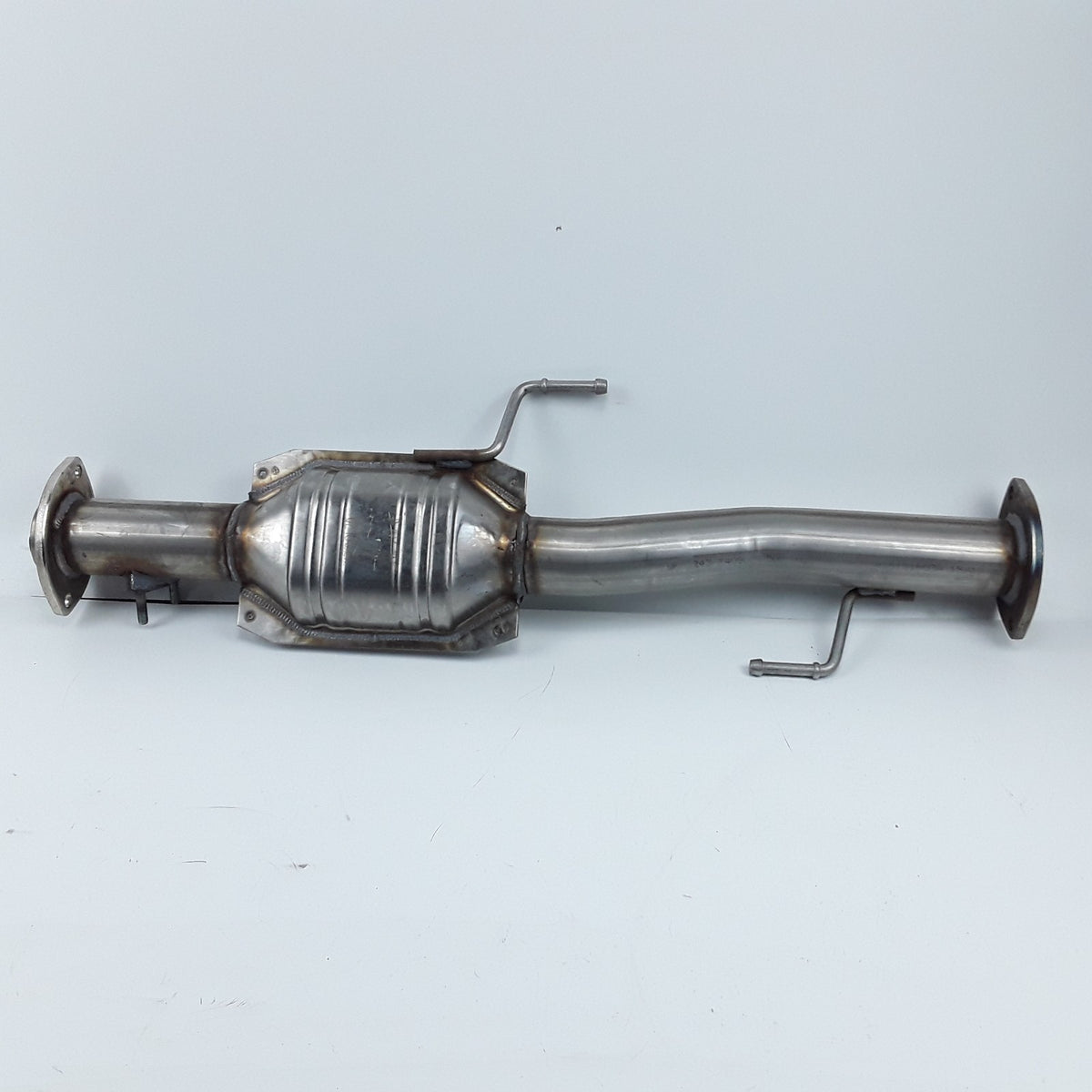 MagnaFlow 447225 Direct-Fit Catalytic Converter Fits Toyota 4Runner (1999-2002)