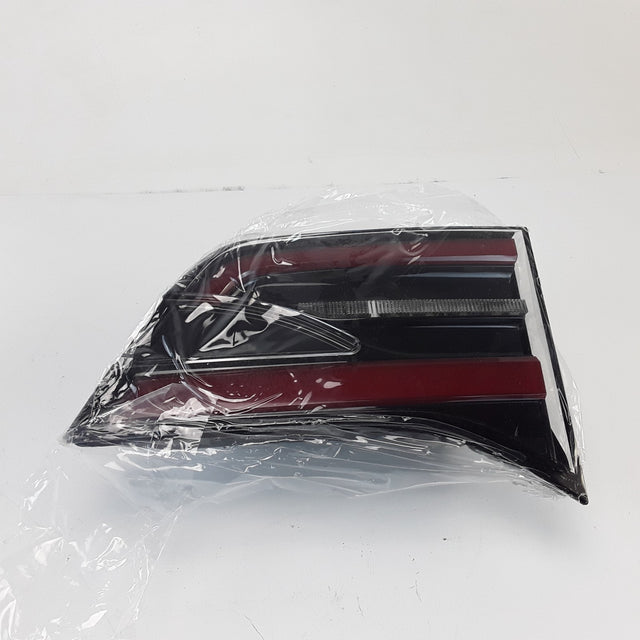 Right Liftgate Tail Light For Tesla Model X 1565493-00-C