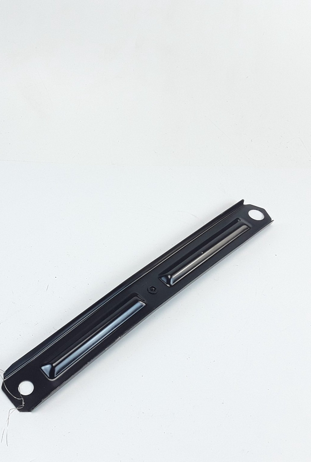 Model S 2021-2025 Front Valance Side Bracket 1658248-00-B Genuine OEM