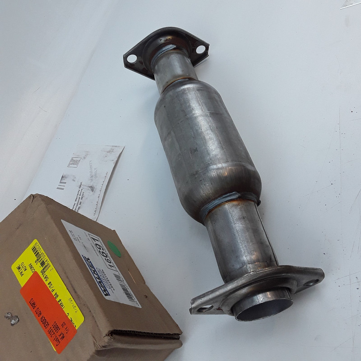 Catalytic Converter Fits Toyota Sienna 2011 2012 2013 2014 2015 2016 17 18 19 20