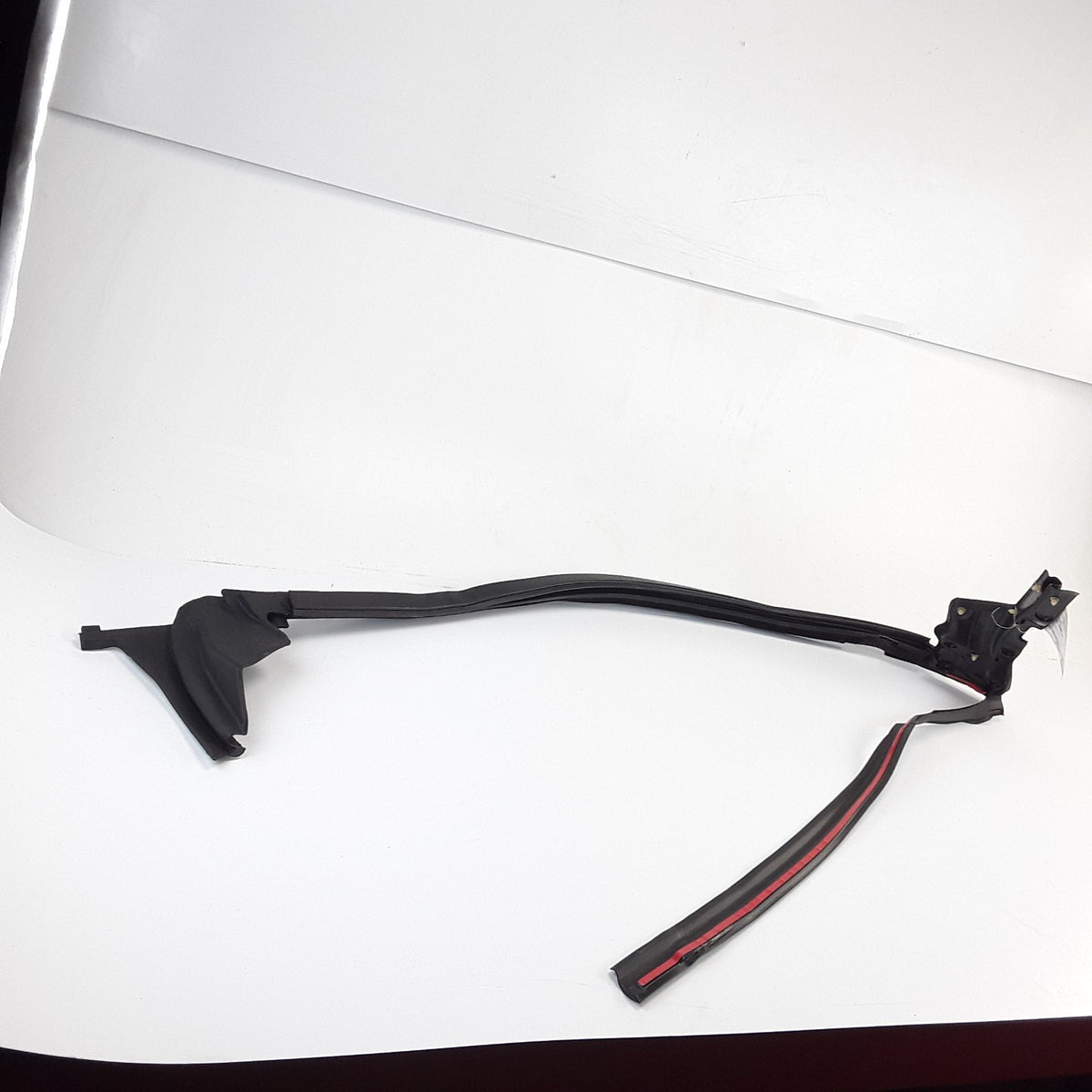 Model X 2015-2021 Front Left Inner Belt Seal 1472044-00-B OEM