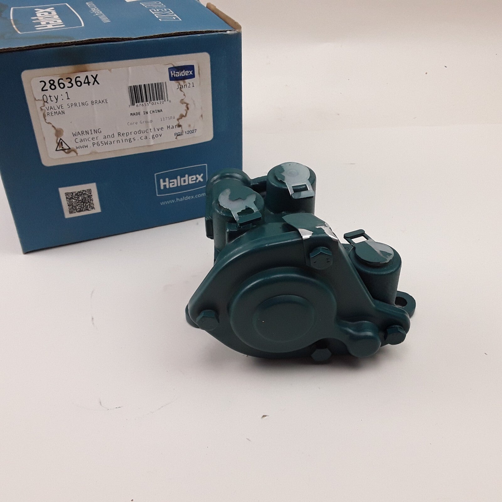 Haldex 286364X Tractor Spring Brake Valve 1/4" Reservoir Port Heavy Duty