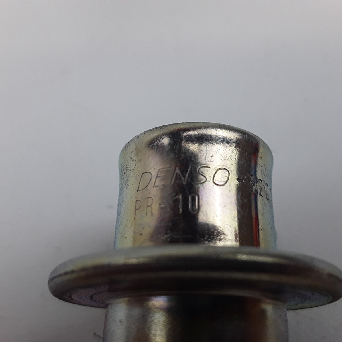 Fuel Injector Regulator For Honda Accord Odyssey Acura TL CL 1997 1998 1999 2000