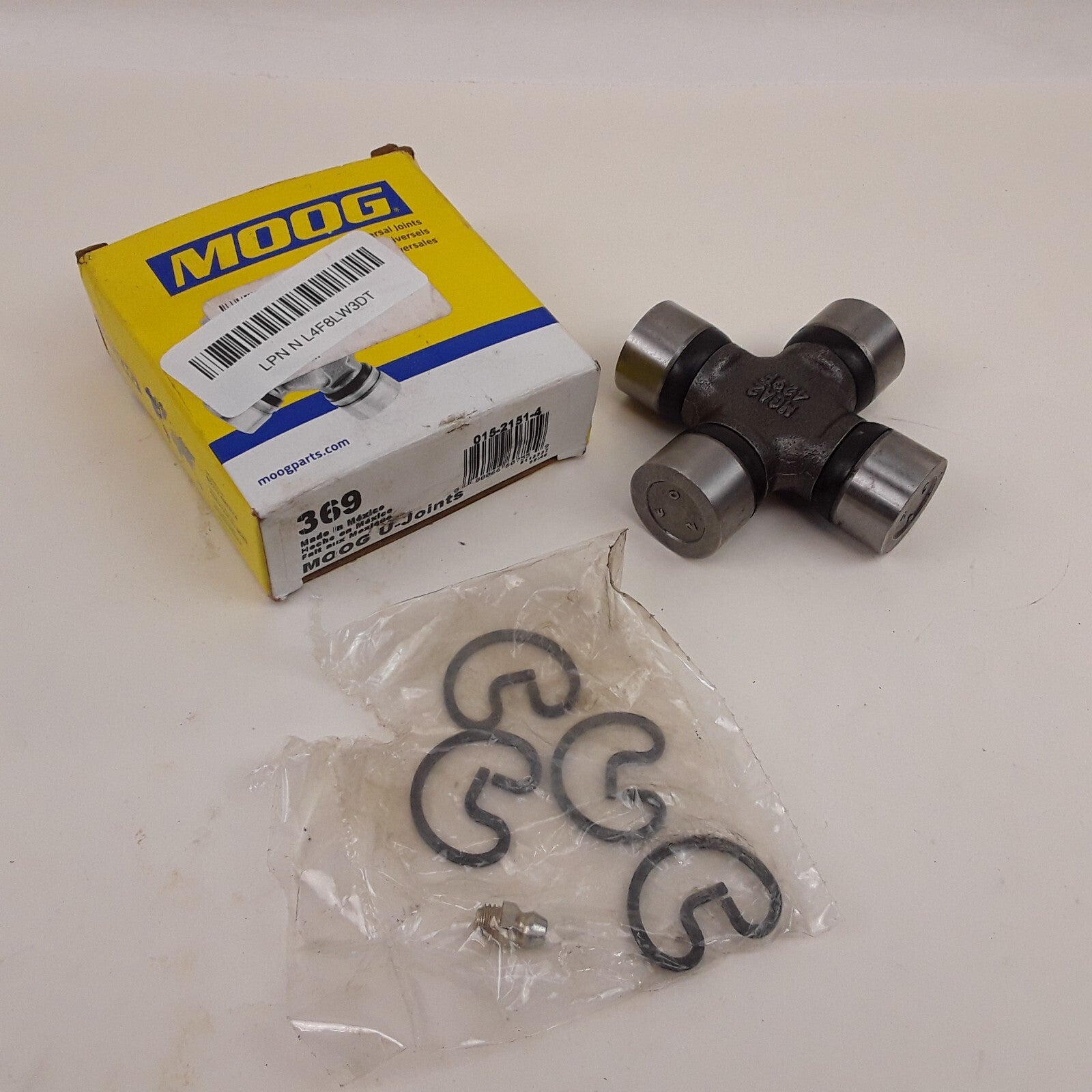 Greaseable Premium Universal Joint Fits Chevrolet Colorado 05 08 Ford Escape 06
