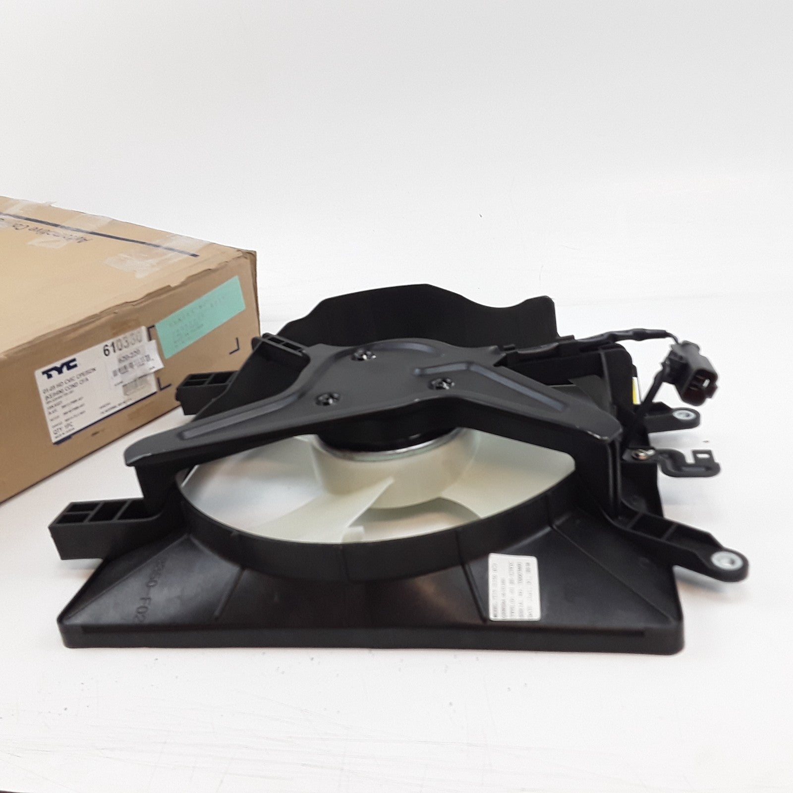 Engine Cooling Fan Blade A/C Condenser Fan Assembly Fits 2001-2005 Civic 1.7L-L4