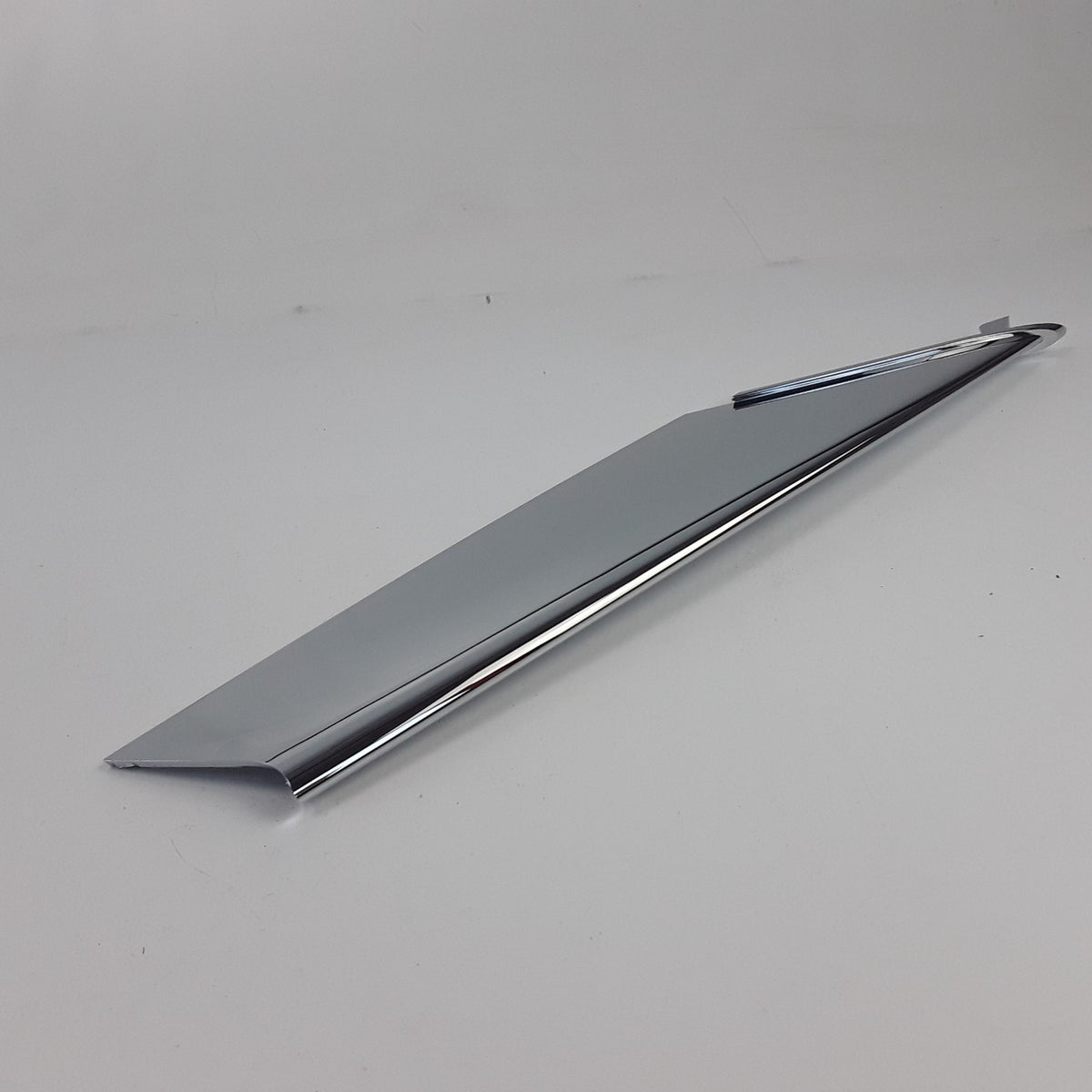 For Tesla Model S 2016-2021 RH Front Fog Light Upper Spear Trim 1056380-00-C OEM