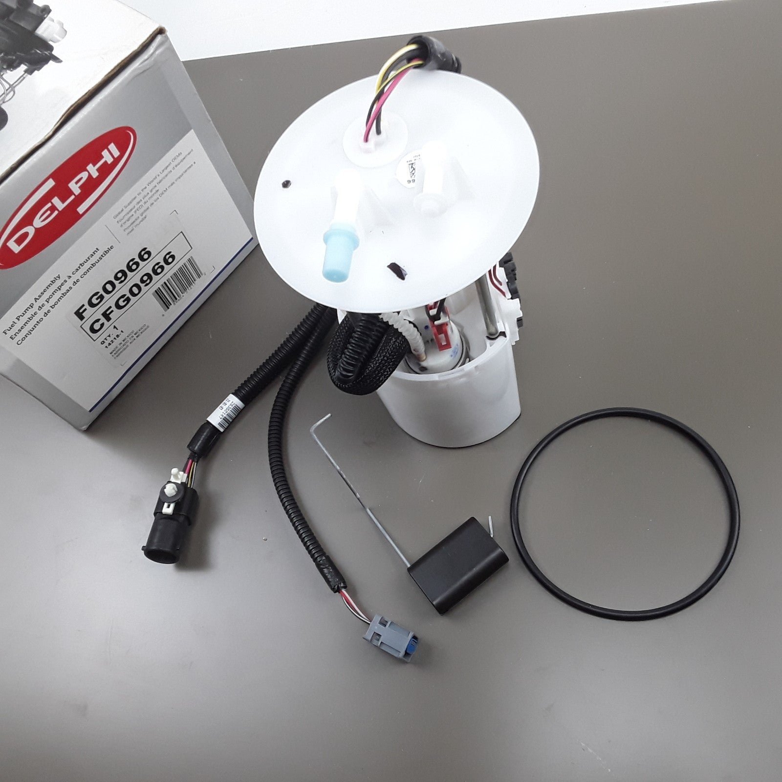 Delphi FG0966 Fuel Pump Module Assembly Fits Mercury Sable Ford Taurus 2002-2003