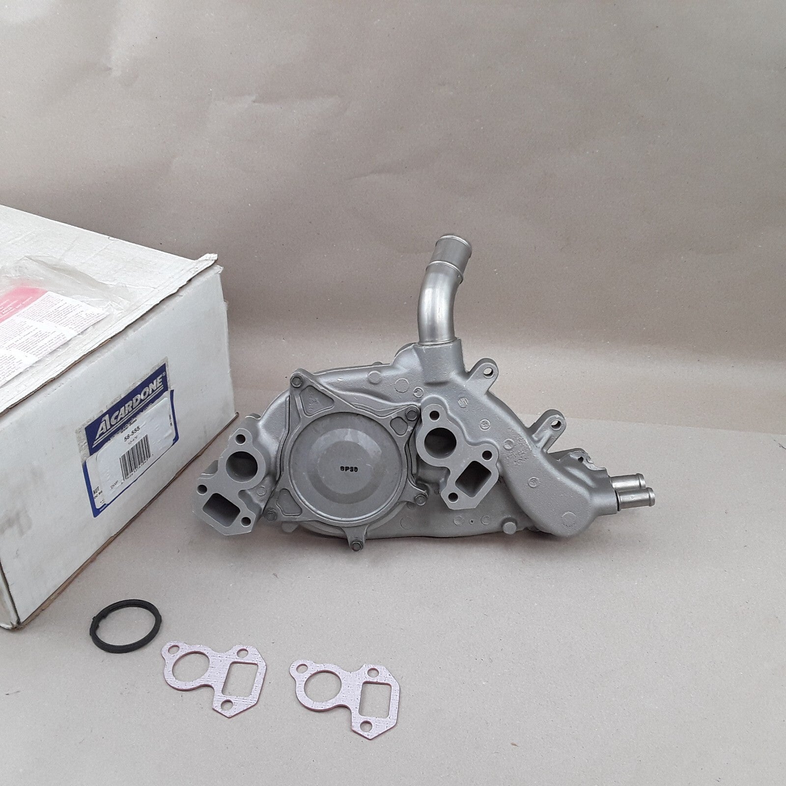 Engine Water Pump Fits Chevrolet Silverado 1500 2500 GMC Sierra 1500 2500 1999