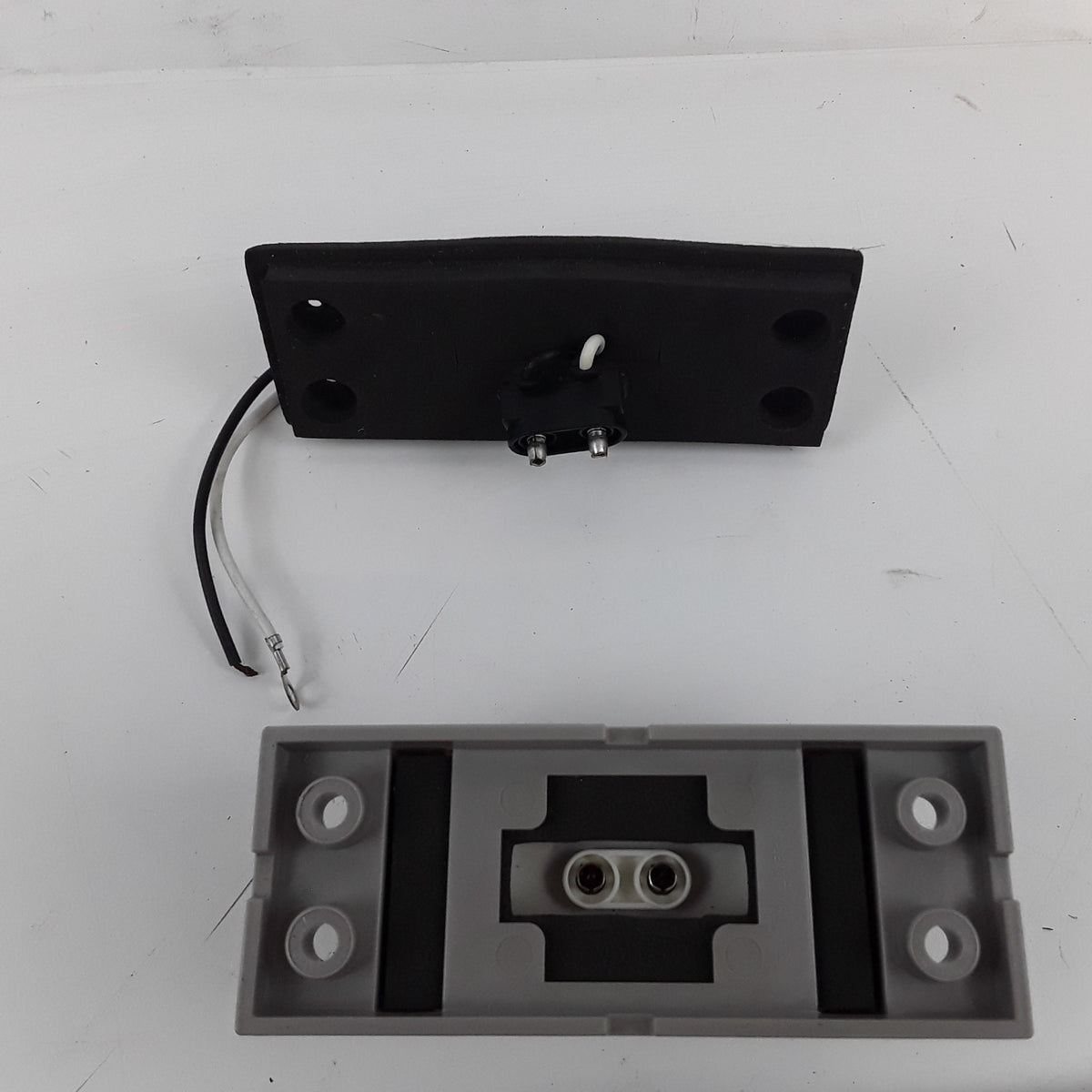 Amber Marker Light with Bracket & Wiring Fits Truck, School Bus or Trailers