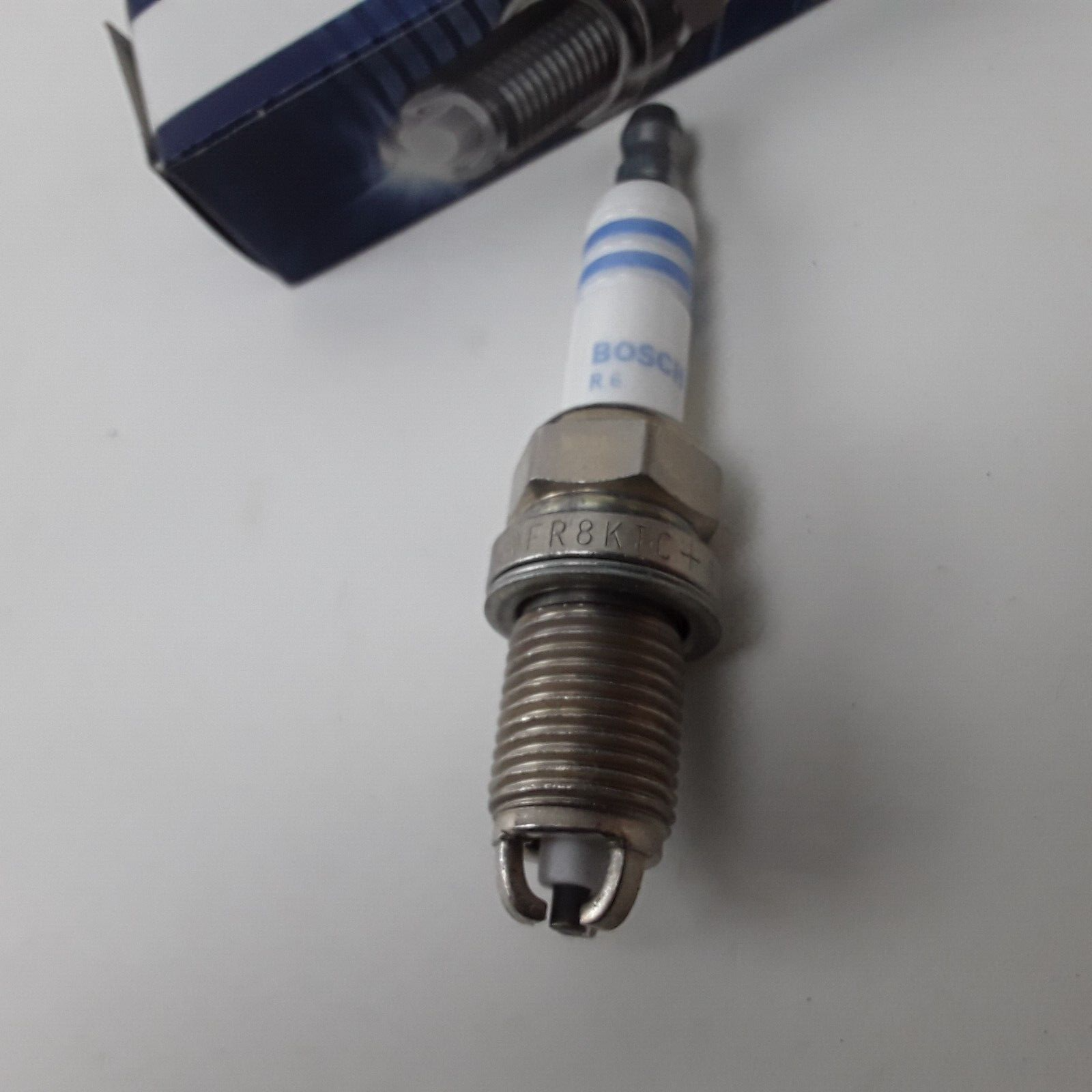 OEM Bosch 79003 Nickel Spark Plug For 1998-1999 Mercedes-Benz C230 ,S320 FR8KTC+