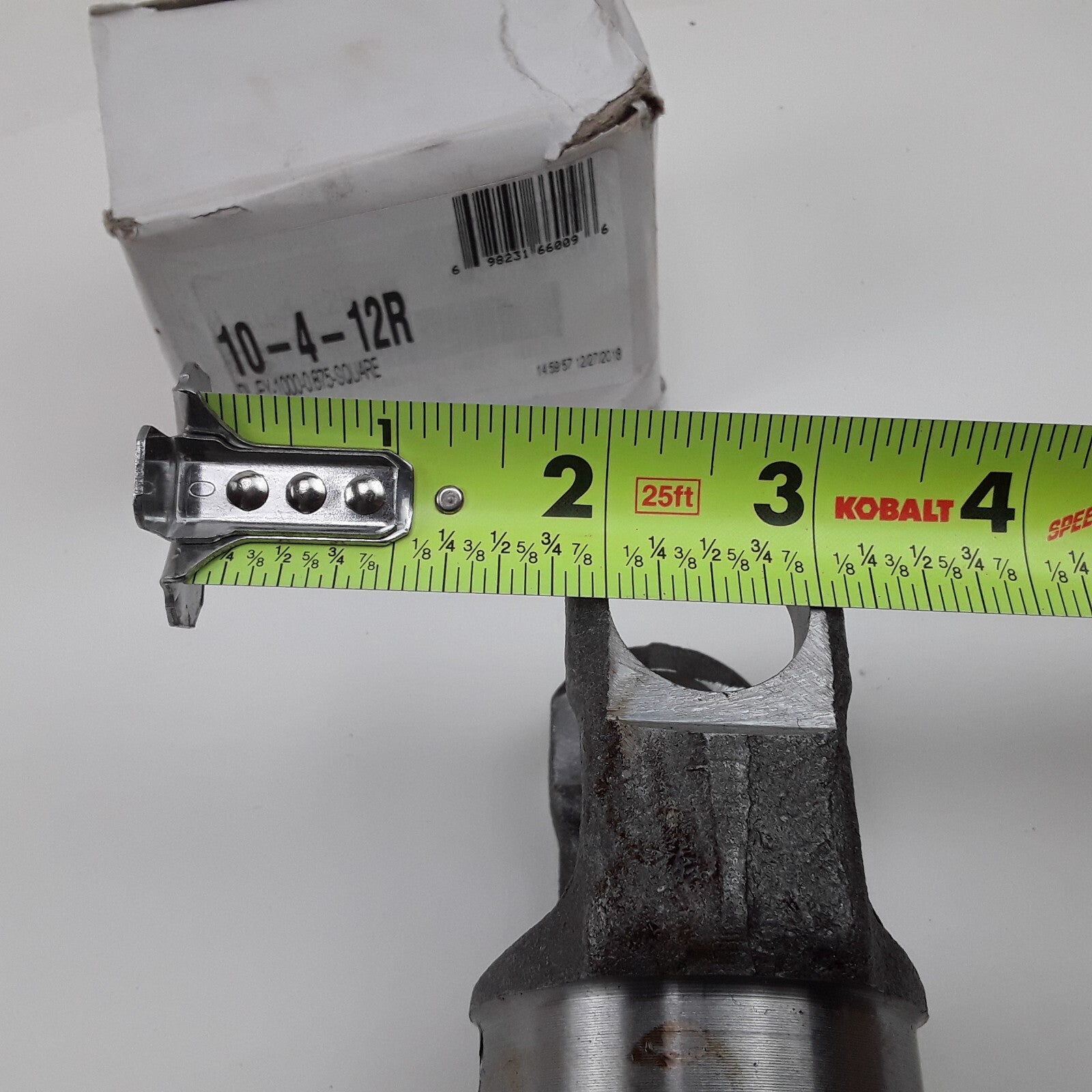 World American 10-4-12R 1000 Series Power Take Off (PTO) End Yoke 0.875" Square