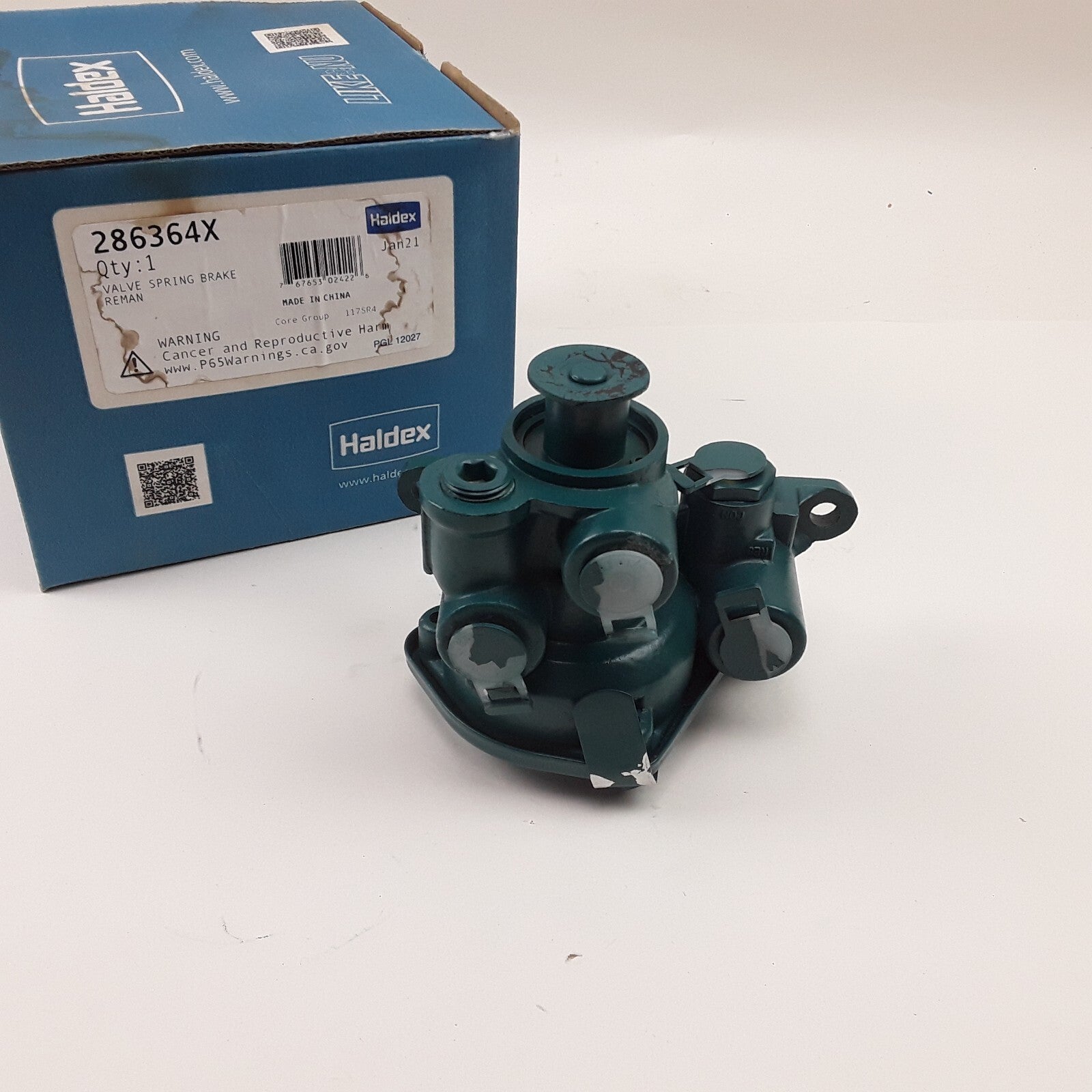 Haldex 286364X Tractor Spring Brake Valve 1/4" Reservoir Port Heavy Duty
