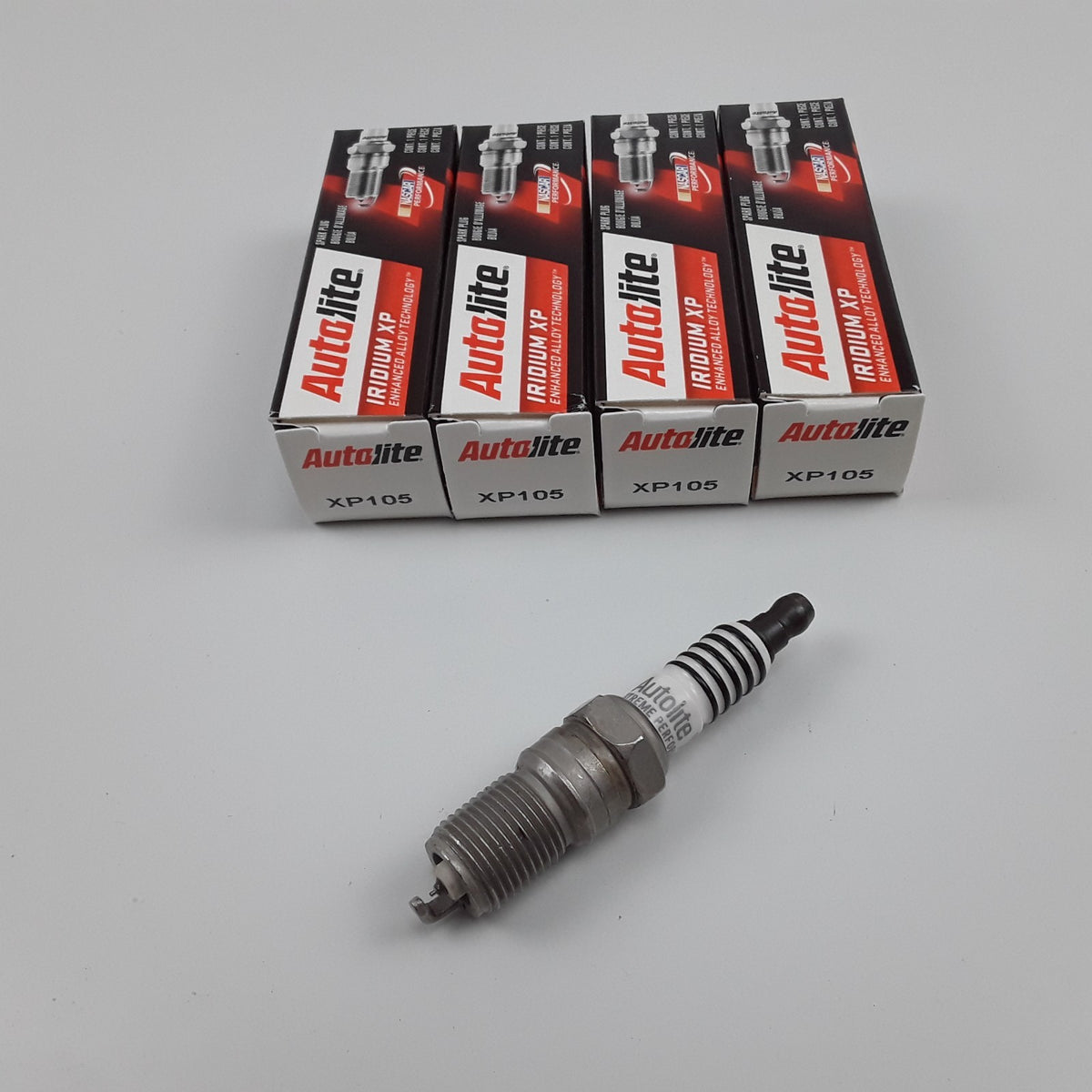 Spark Plug XP105 Fits Chevrolet Silverado 1500 1999 Ford Aerostar 1990-1994