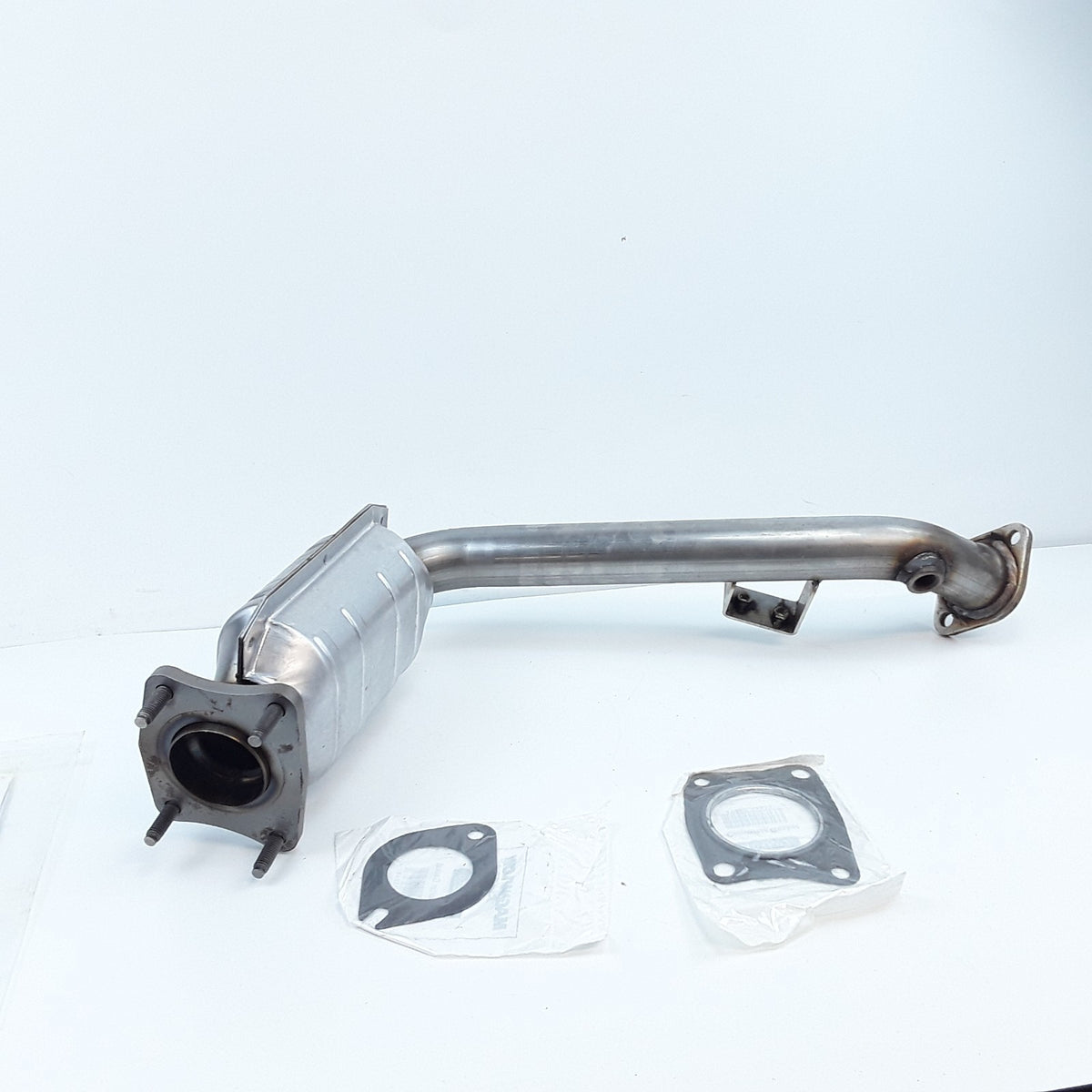 Catalytic Converter Fits Mercury Tracer Ford Escort (1997 1998 1999 2000 2001)