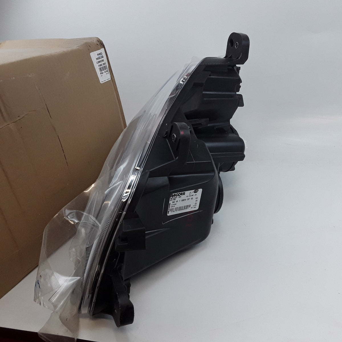 Right Hand Headlamp Side Fits Kenworth T680 2013 2014 2015 2016 2017 2018 2019
