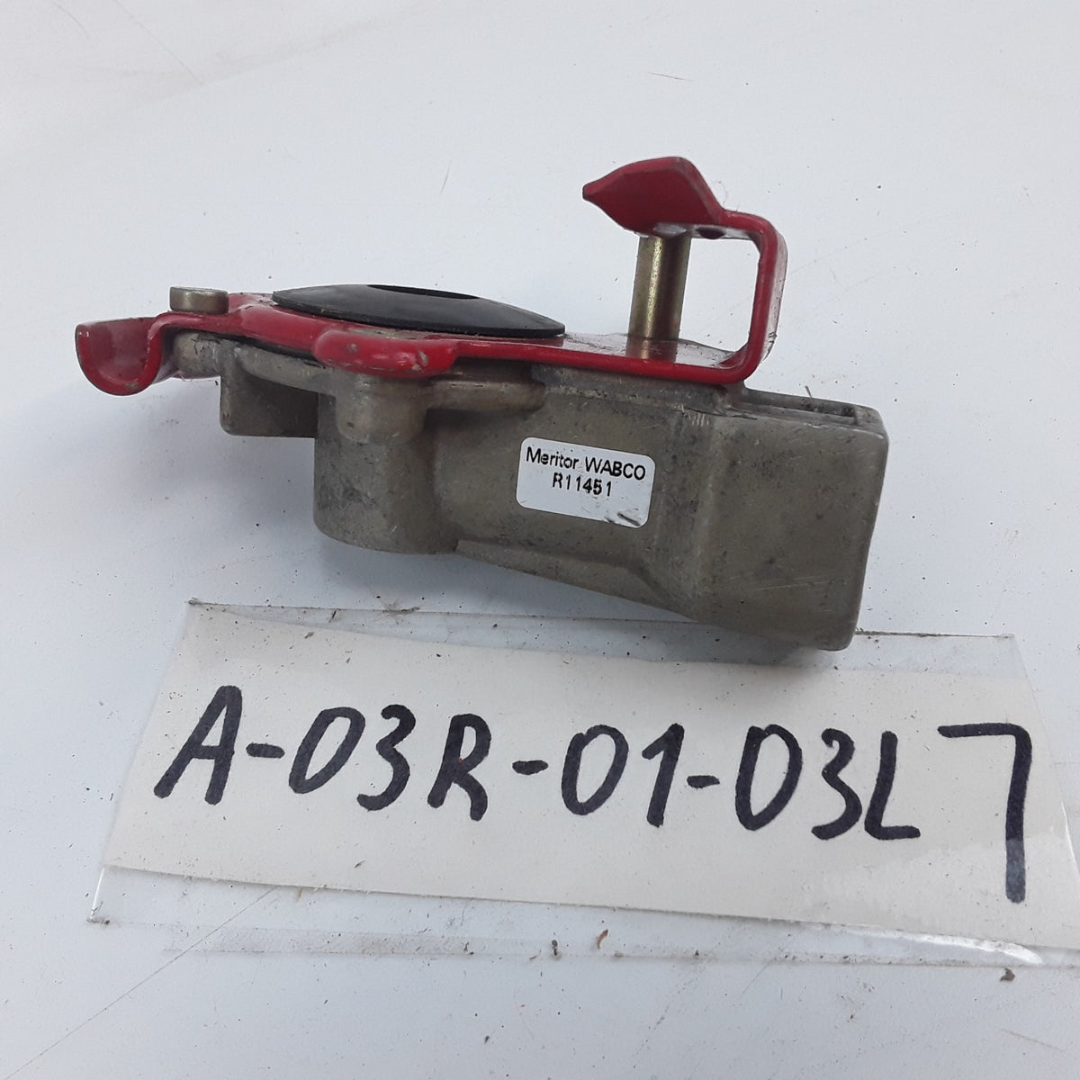Meritor R11451 Universal Hose Coupler Red Replaces S9528991000, S9528991010