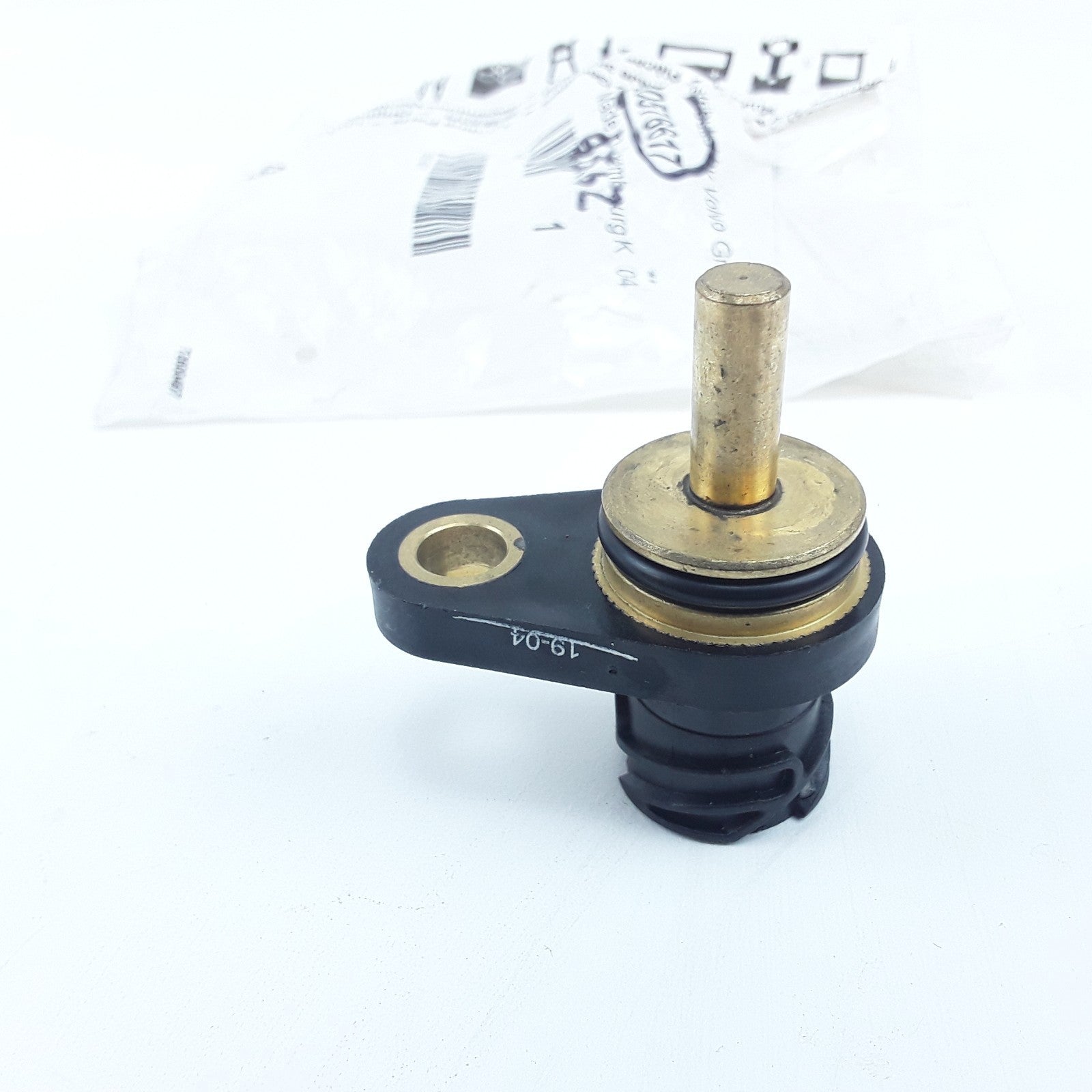 Genuine Volvo 20576617 Engine Coolant Temperature Sensor For Volvo Mack Trucks