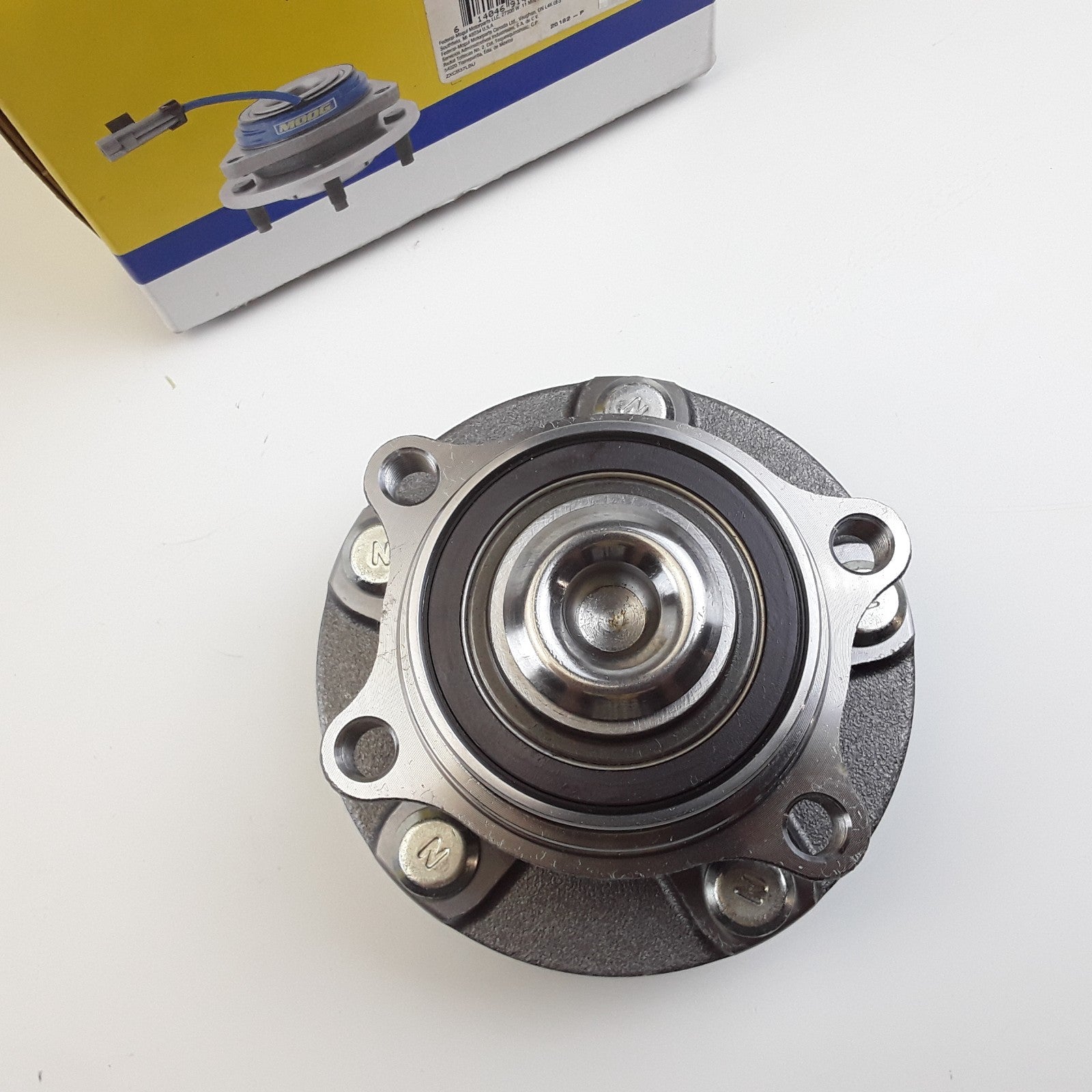Front Wheel Bearing and Hub Assembly Fits INFINITI G35 , Nissan 350Z 2003-2009