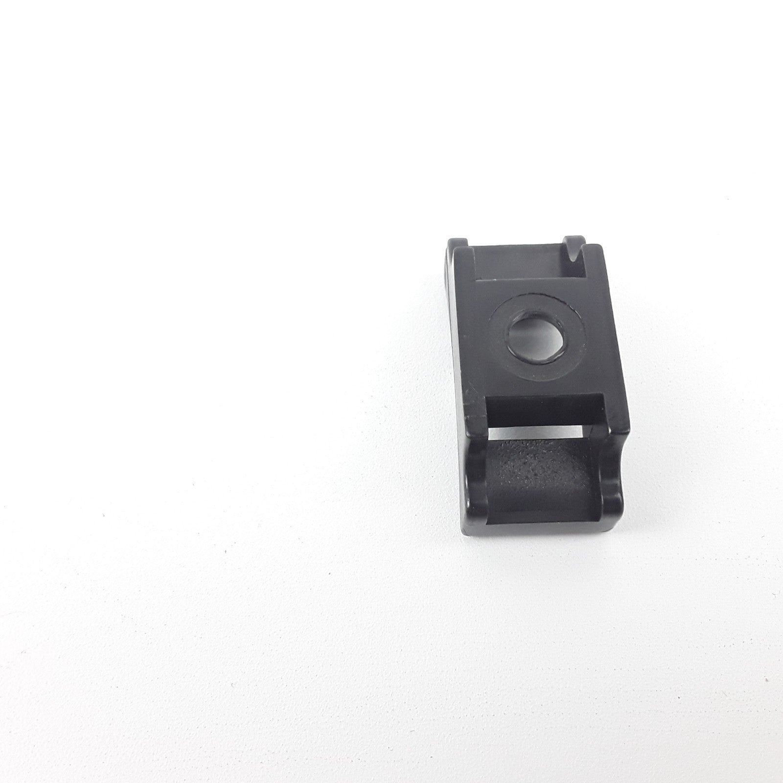 Multi-Purpose Retainer 8153965 For Volvo D11 D13 & Mack MP7 MP8 Engines Trucks