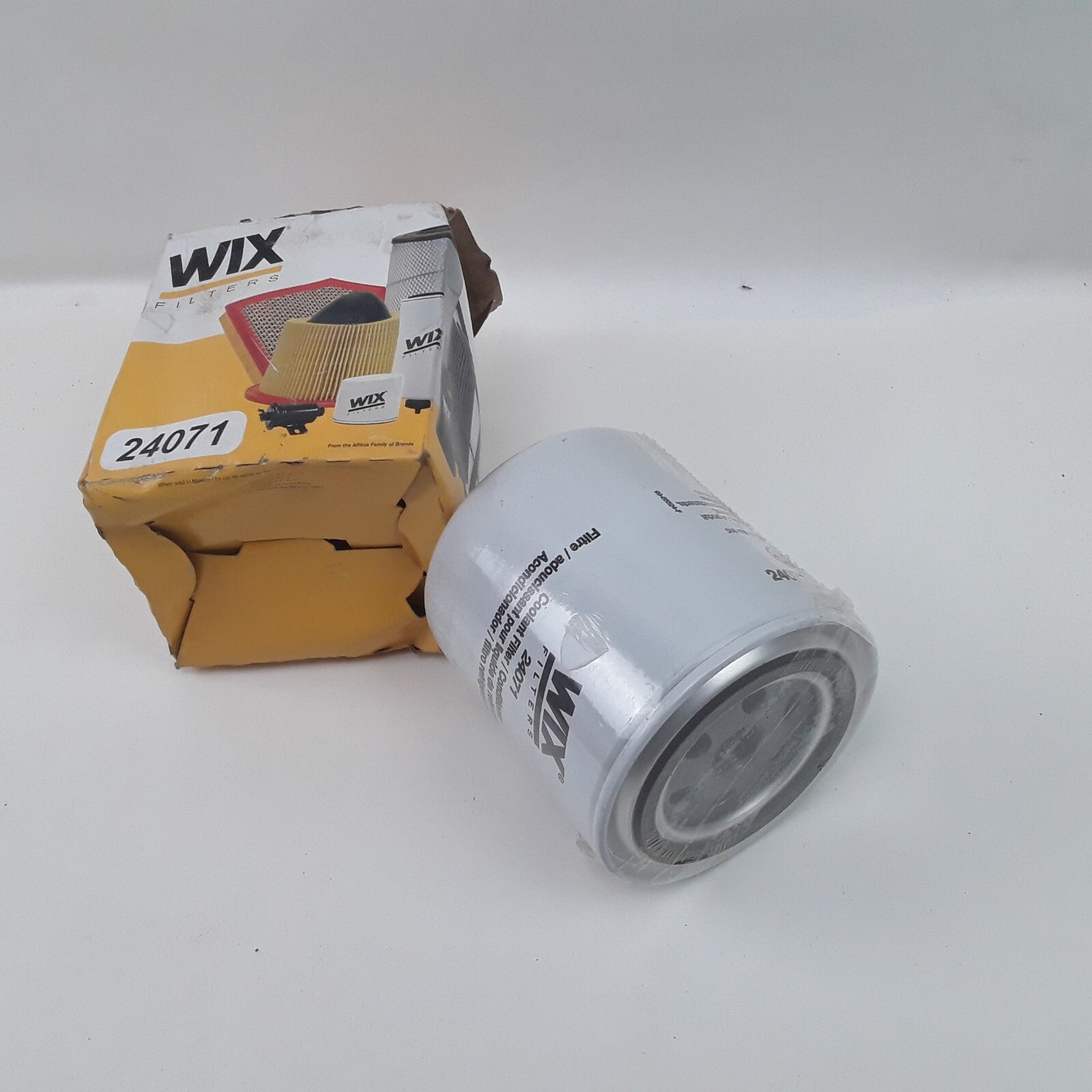 Wix 24071 Engine Coolant Filter-Diesel Fits Freightliner ,Ford ,Peterbilt