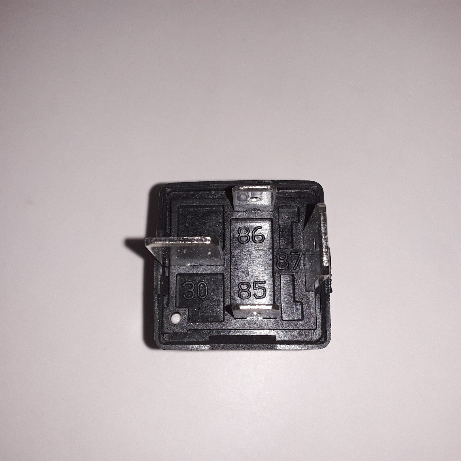 X-Contact Relay Fits Volkswagen Golf 1988-1992, 1995 Audi 100 1992 1993 1994